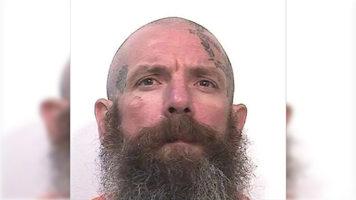 Jonathan Watson. Un preso mata a palazos a dos pedófilos por ver programas de televisión para niños en su celda