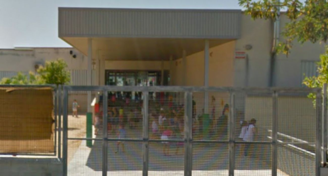 Una de las entradas de acceso al CEIP La Marquesa de Jerez.