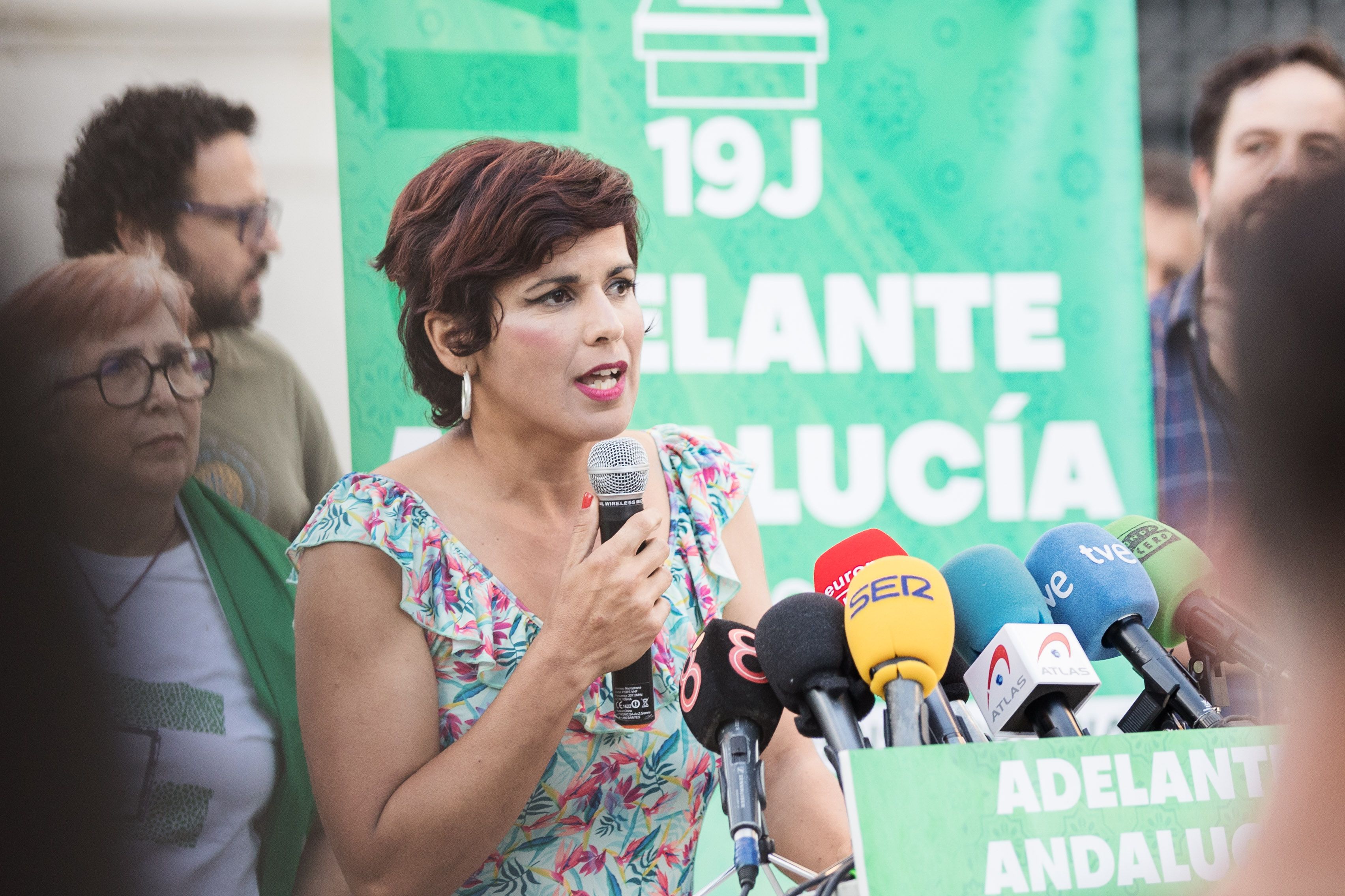 Teresa Rodríguez durante la apertura de campaña.