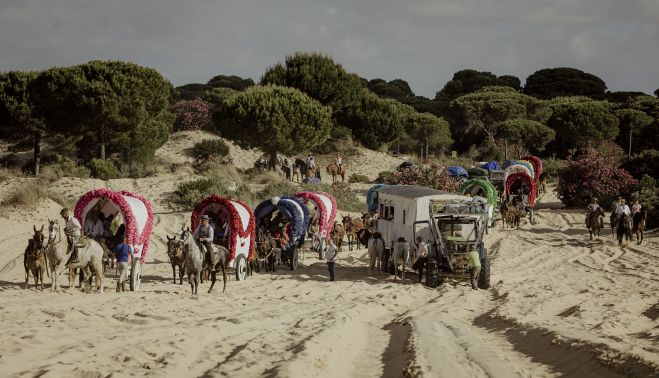 También los grandes tractores sufrieron la dureza del camino. ESTEBAN