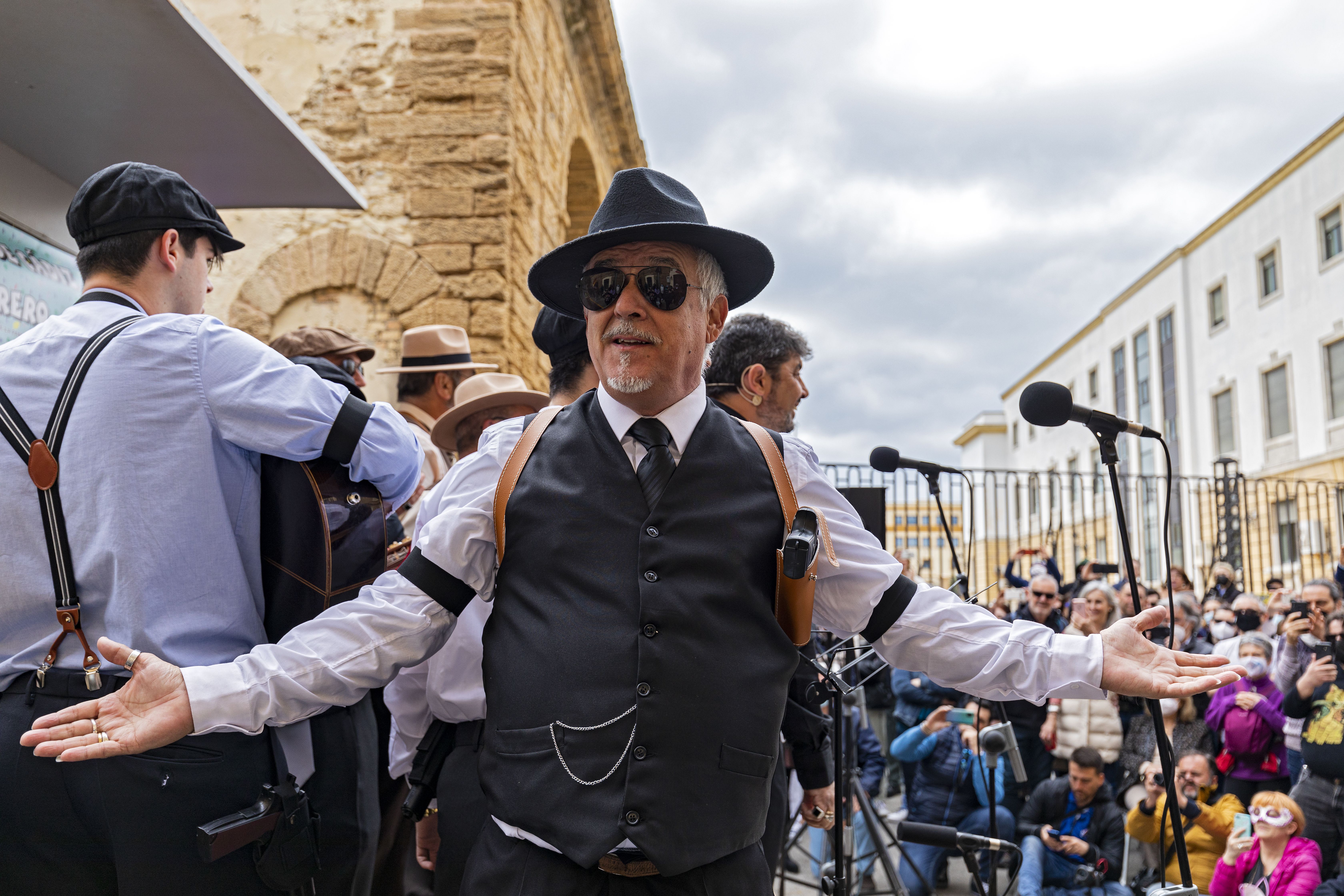 Tarde de coros en el Carnaval de Cádiz de febrero.