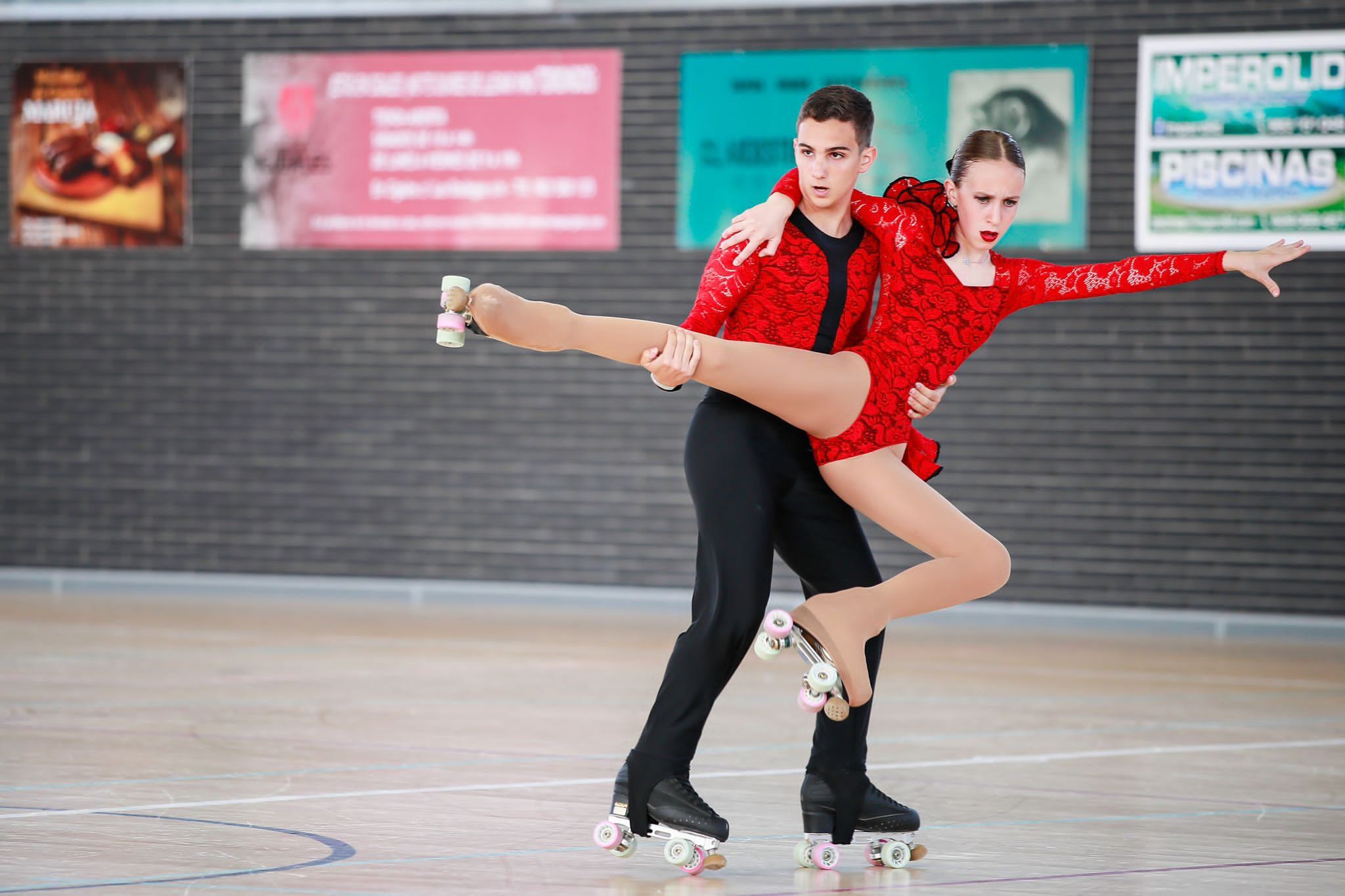 El chipionero Daniel Rodríguez Romero y la sevillana Carla Sáenz, bronce en el Campeonato de España de patinaje artístico. AYTOESPARTINAS