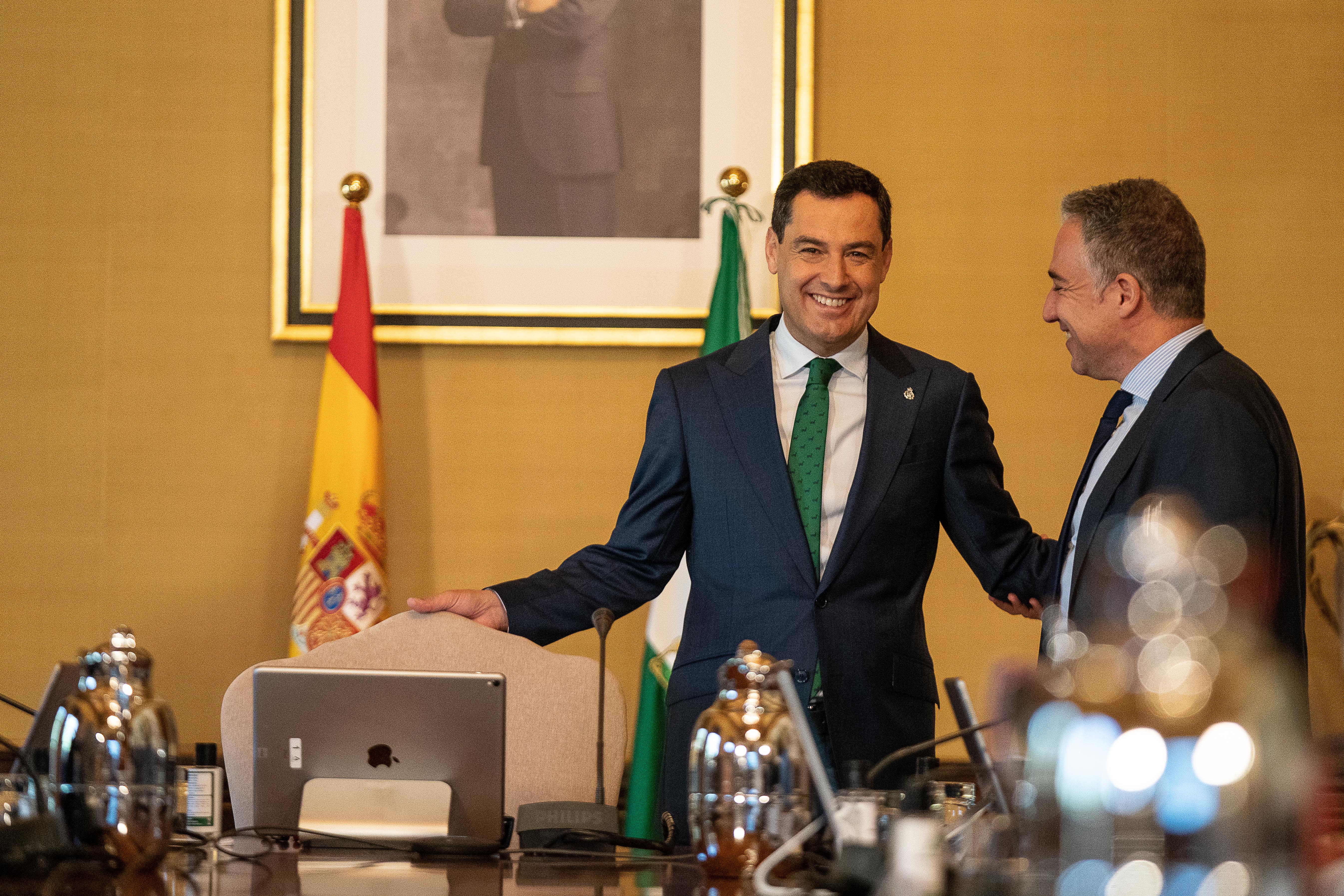 Moreno junto a Bendodo en un consejo de Gobierno reciente.