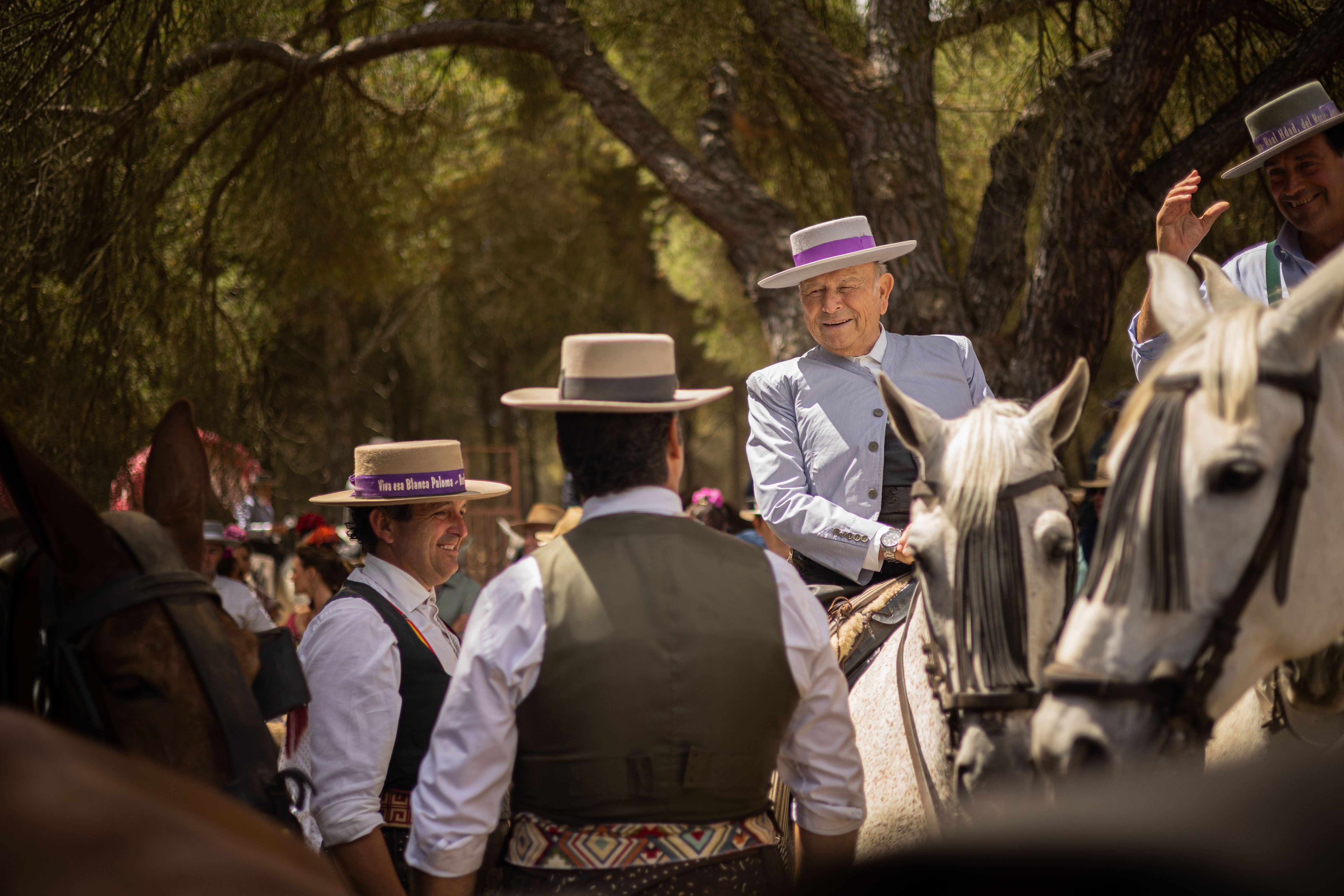 Llegada y ambiente de sábado en la aldea del Rocío