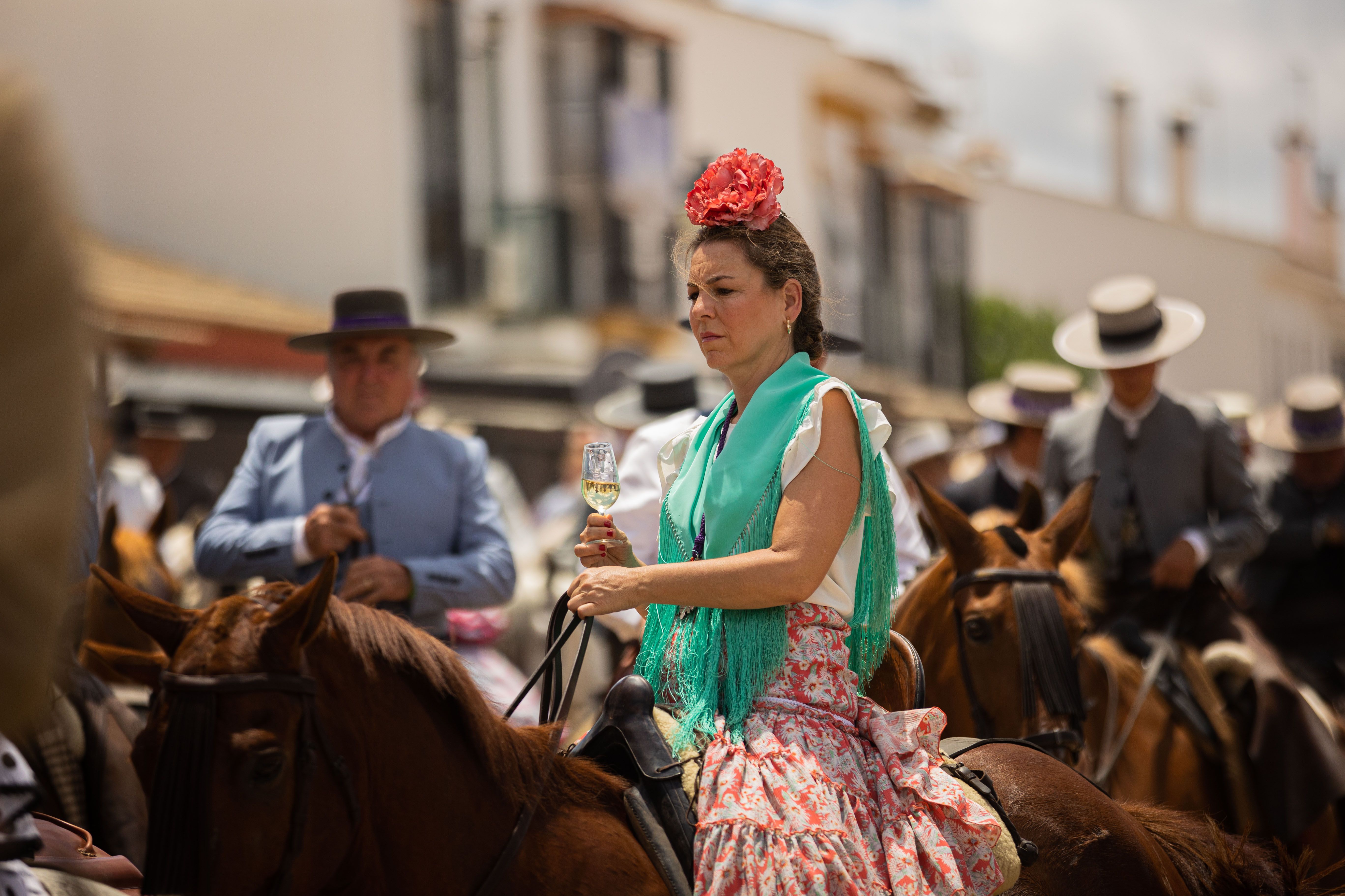 Llegada y ambiente de sábado en la aldea del Rocío