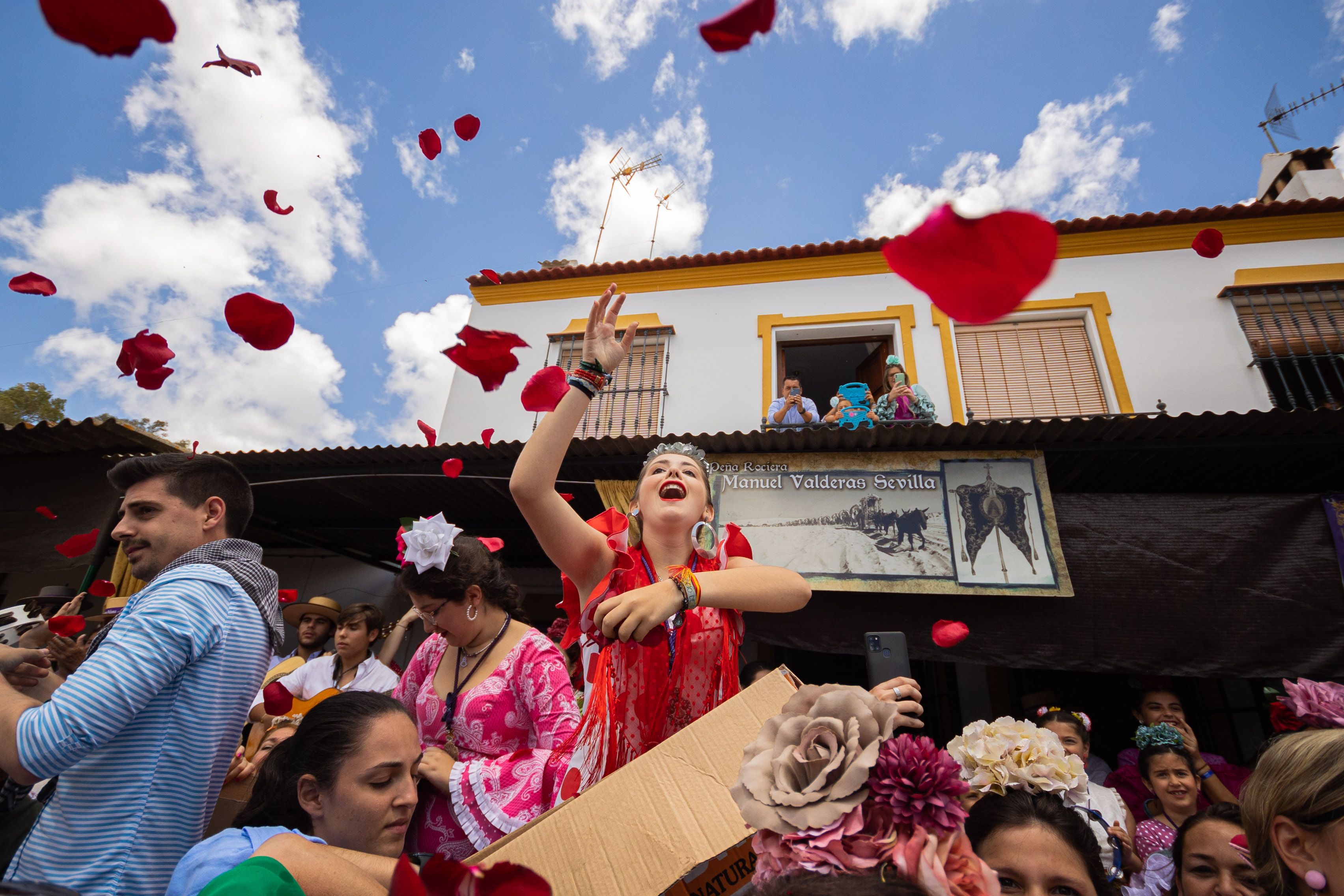 Llegada y ambiente de sábado en la aldea del Rocío