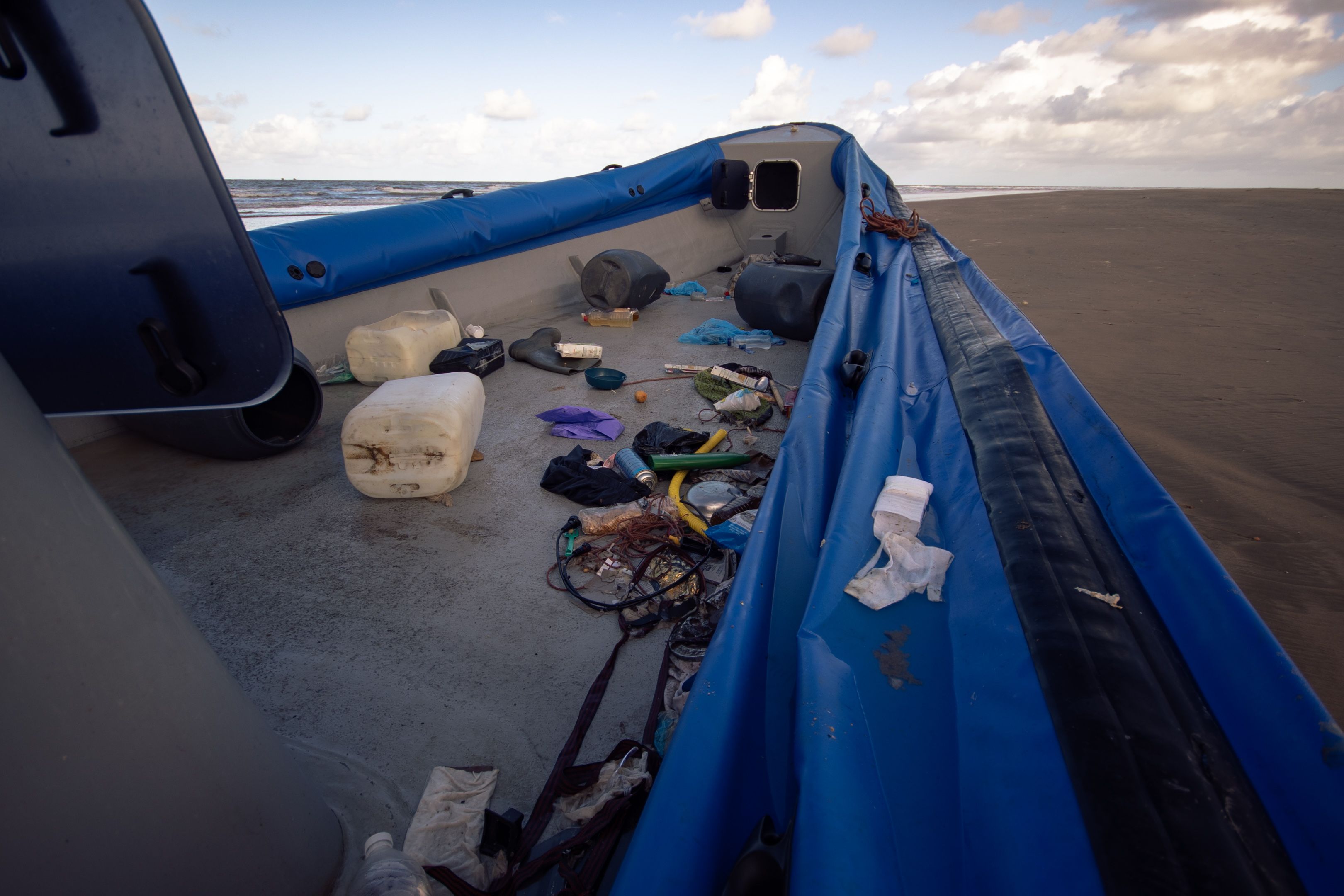 Imagen de archivo de una narcolancha. Imagen de archivo de una narcolancha.
