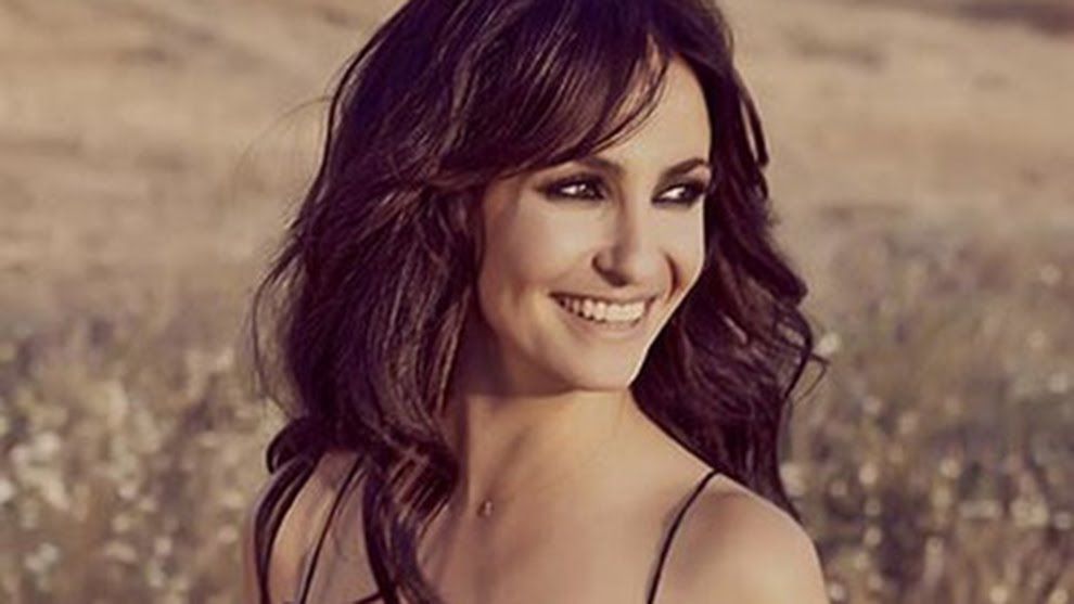 Melani Olivares se convierte en viral pidiendo ayuda para...