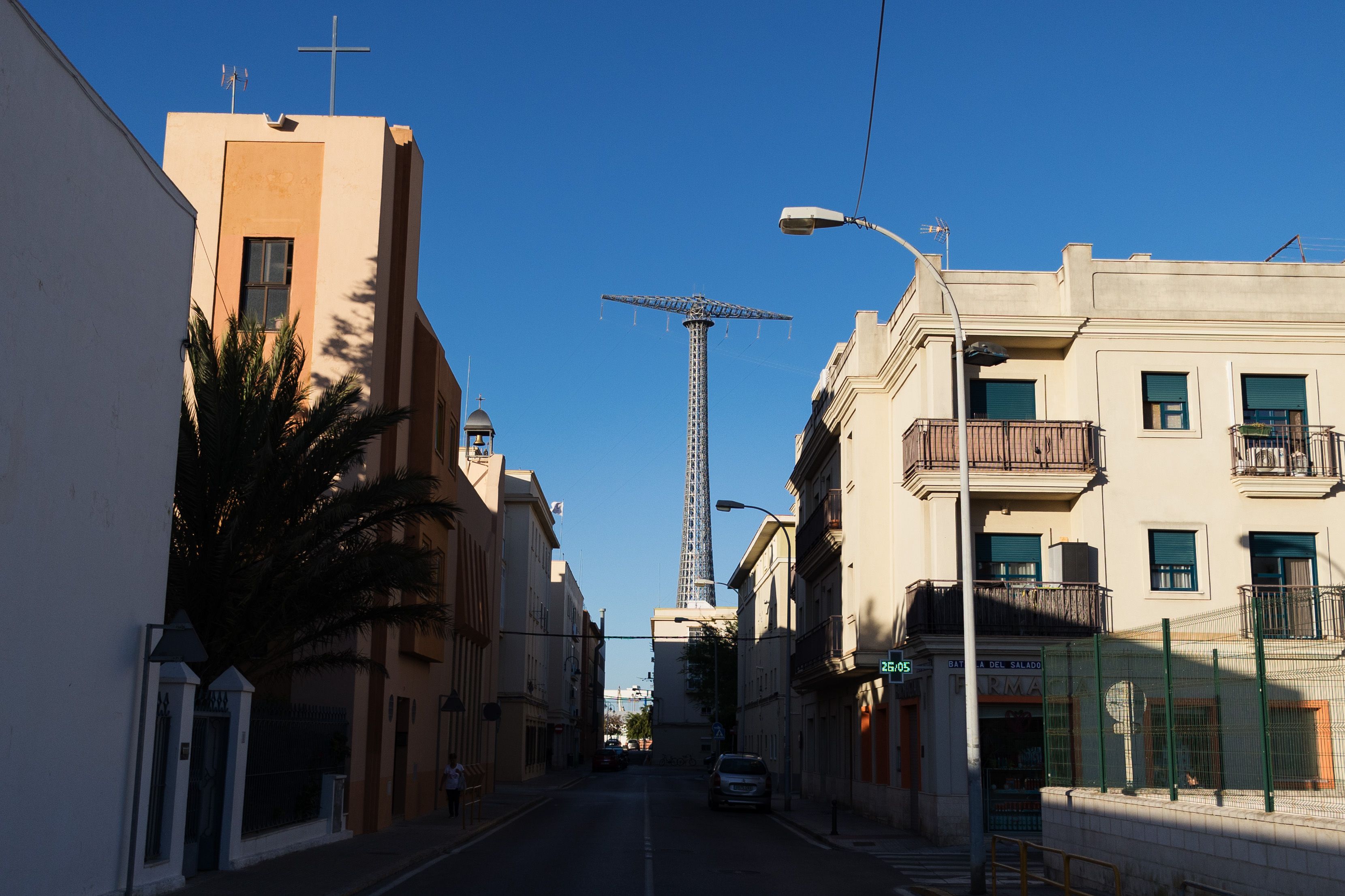 Torre de Puntales vista desde el barrio.