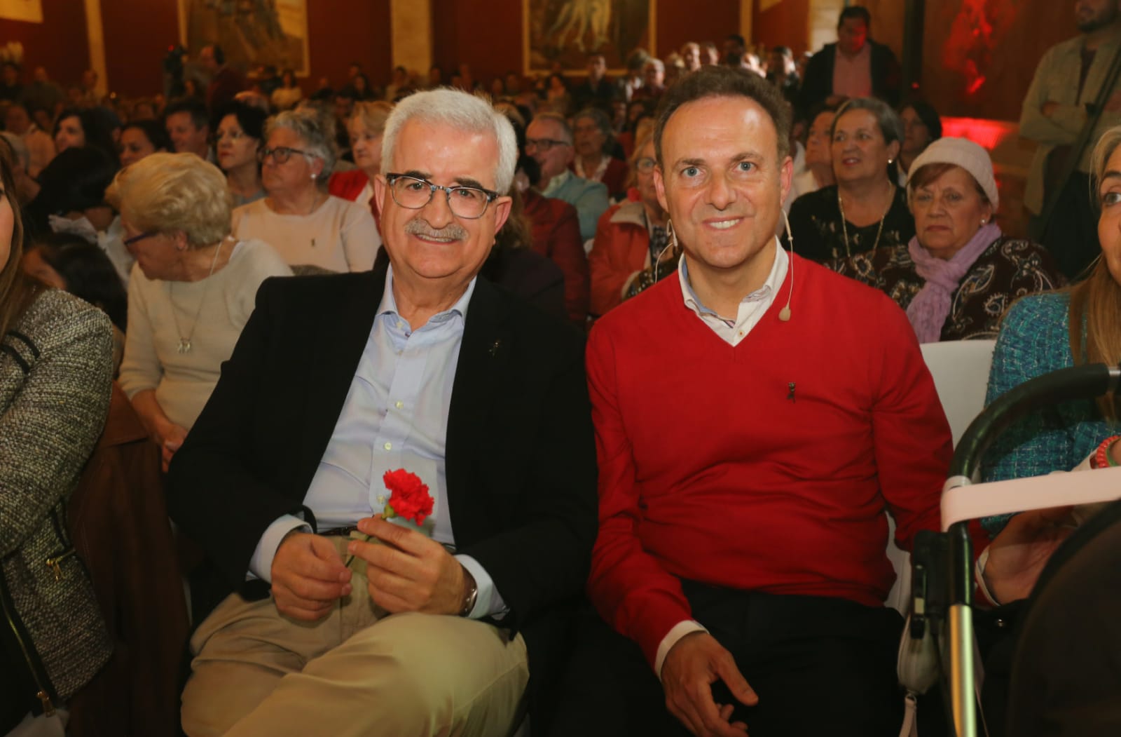 El presidente del PSOE gaditano, Manuel Jiménez Barrios, y el alcalde de El Puerto, David de la Encina, en el acto de presentación de su candidatura la pasada semana. FOTO: PSOE de El Puerto 