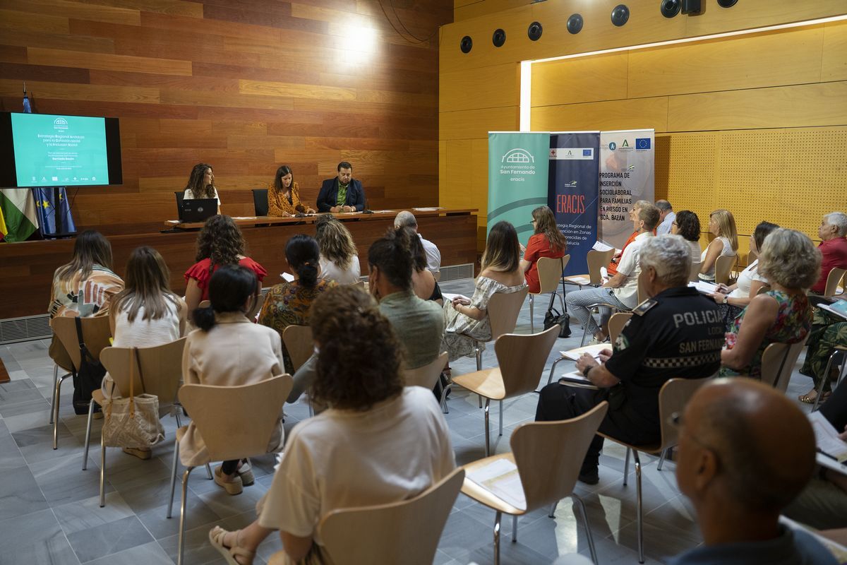 La reunión de balance del Eracis en la barriada de Bazán de San Fernando