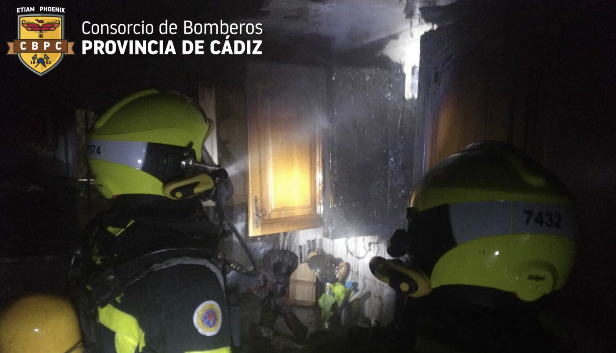 Desalojadas viviendas de Princi-Jerez por un incendio de madrugada.