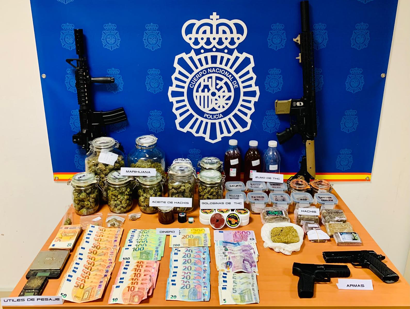 Productos requisados por la Policía Nacional en Los Barrios.