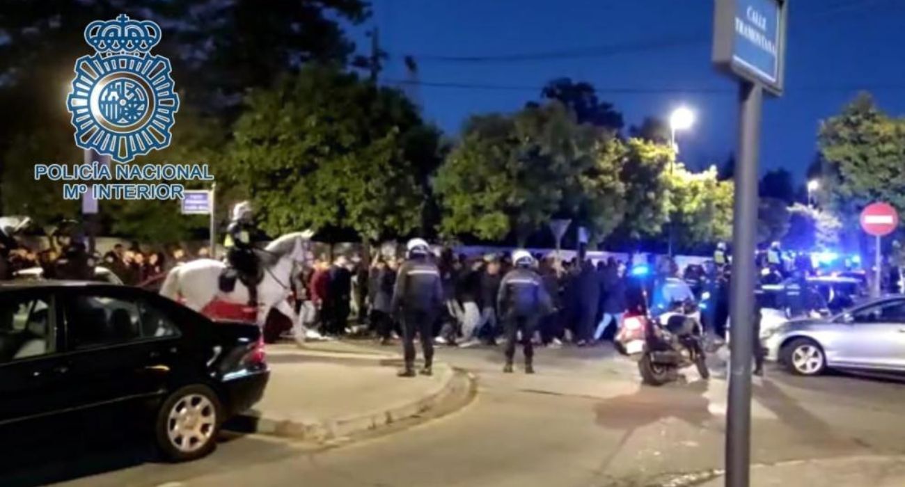 Intervención policial tras incidentes en las inmediaciones del Benito Villamarín.