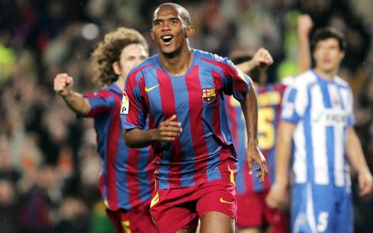Samuel Eto'o cuando jugaba en el Barcelona. 