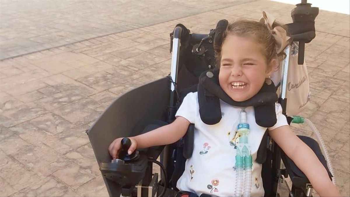 Una imagen reciente de la pequeña y sonriente Martina.