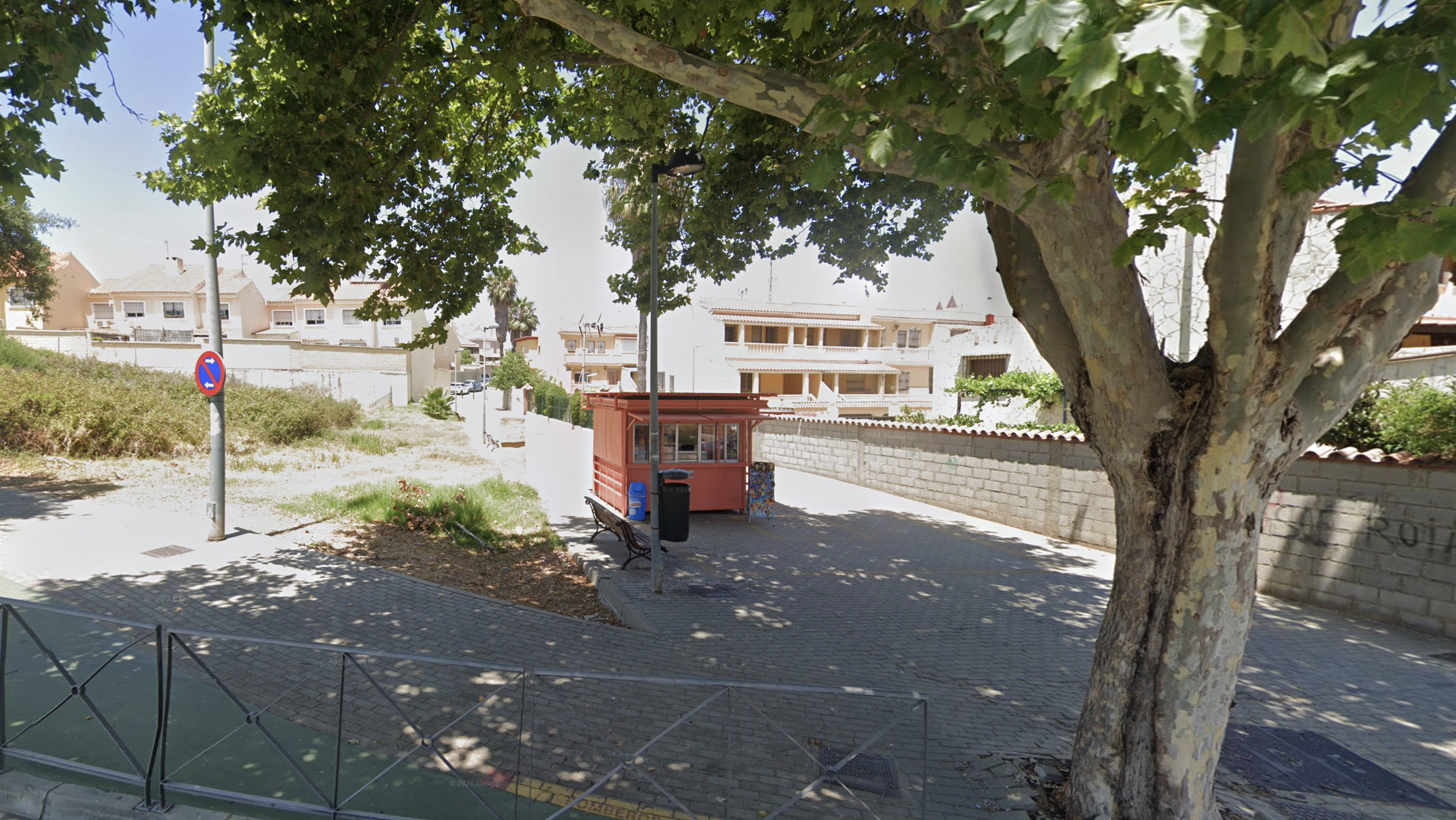Zona de la avenida 28 de febrero donde la dueña abandona a su perro en Algeciras.  GOOGLEMAPS