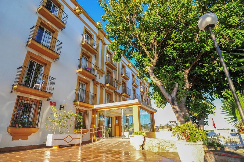 Hotel escuela Fuentemar en Chiclana. Hotel escuela Fuentemar en Chiclana.