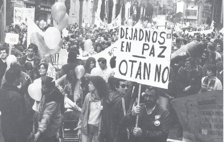 Manifestación contra la OTAN en 1986.