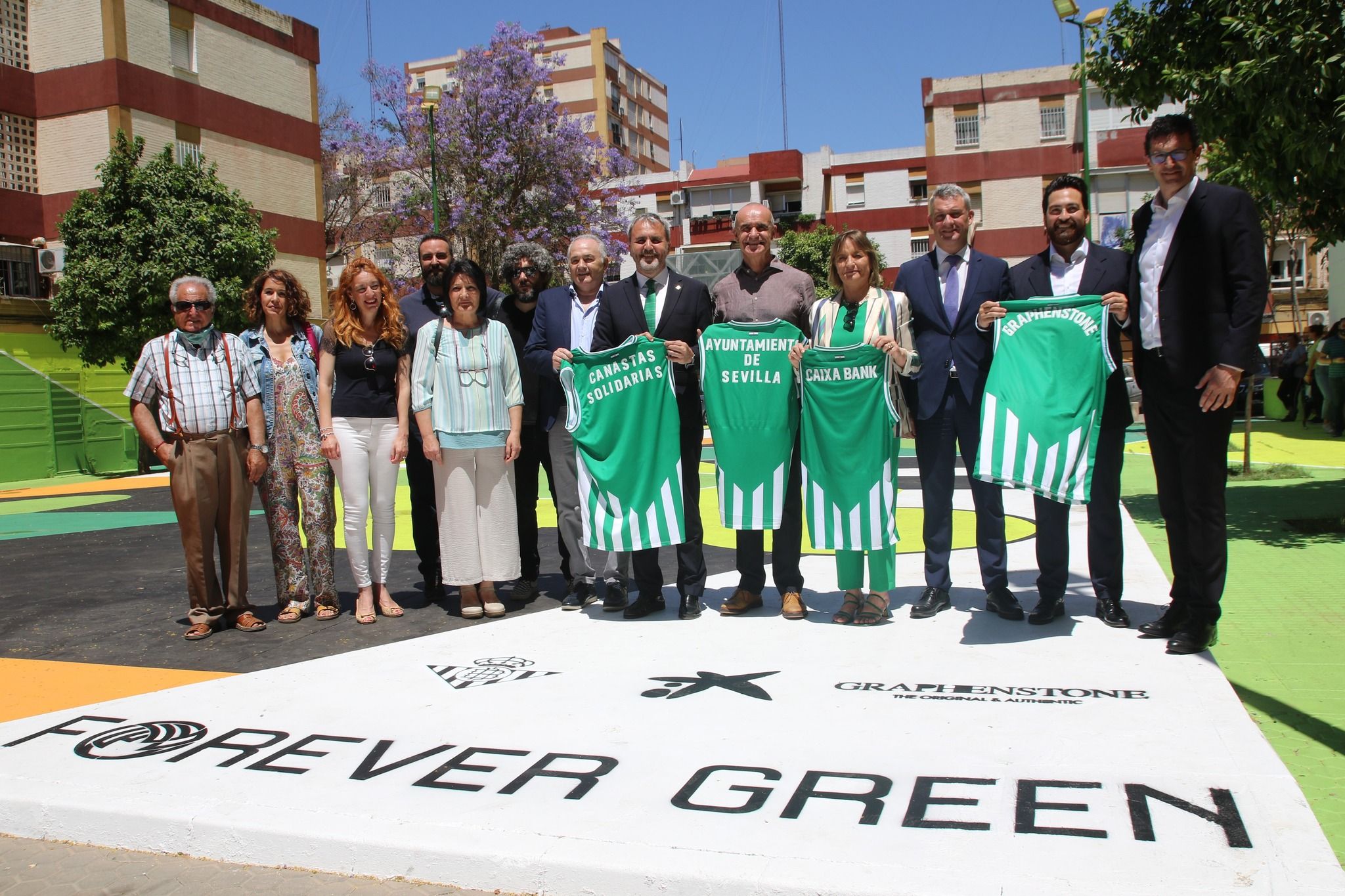 Imagen de la presentación de una de las pistas del proyecto 'Canastas Solidarias' en Sevilla.