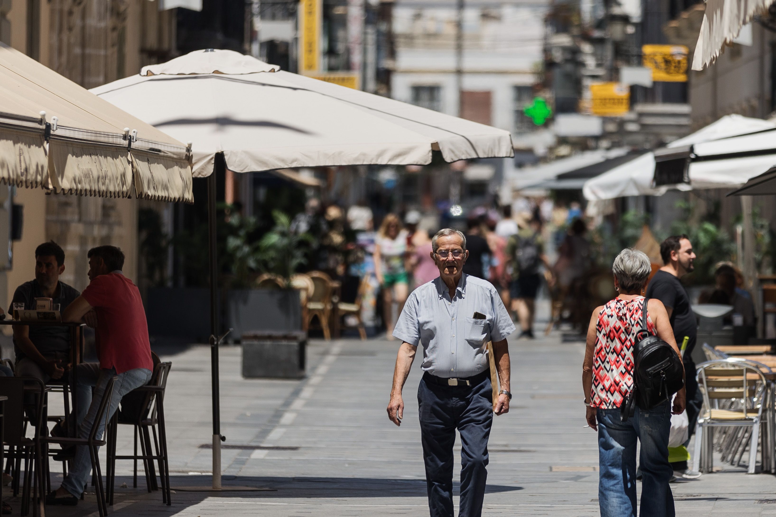 Ambiente en la calle Luna, en el casco histórico de El Puerto. Ambiente en la calle Luna, en el casco histórico de El Puerto.