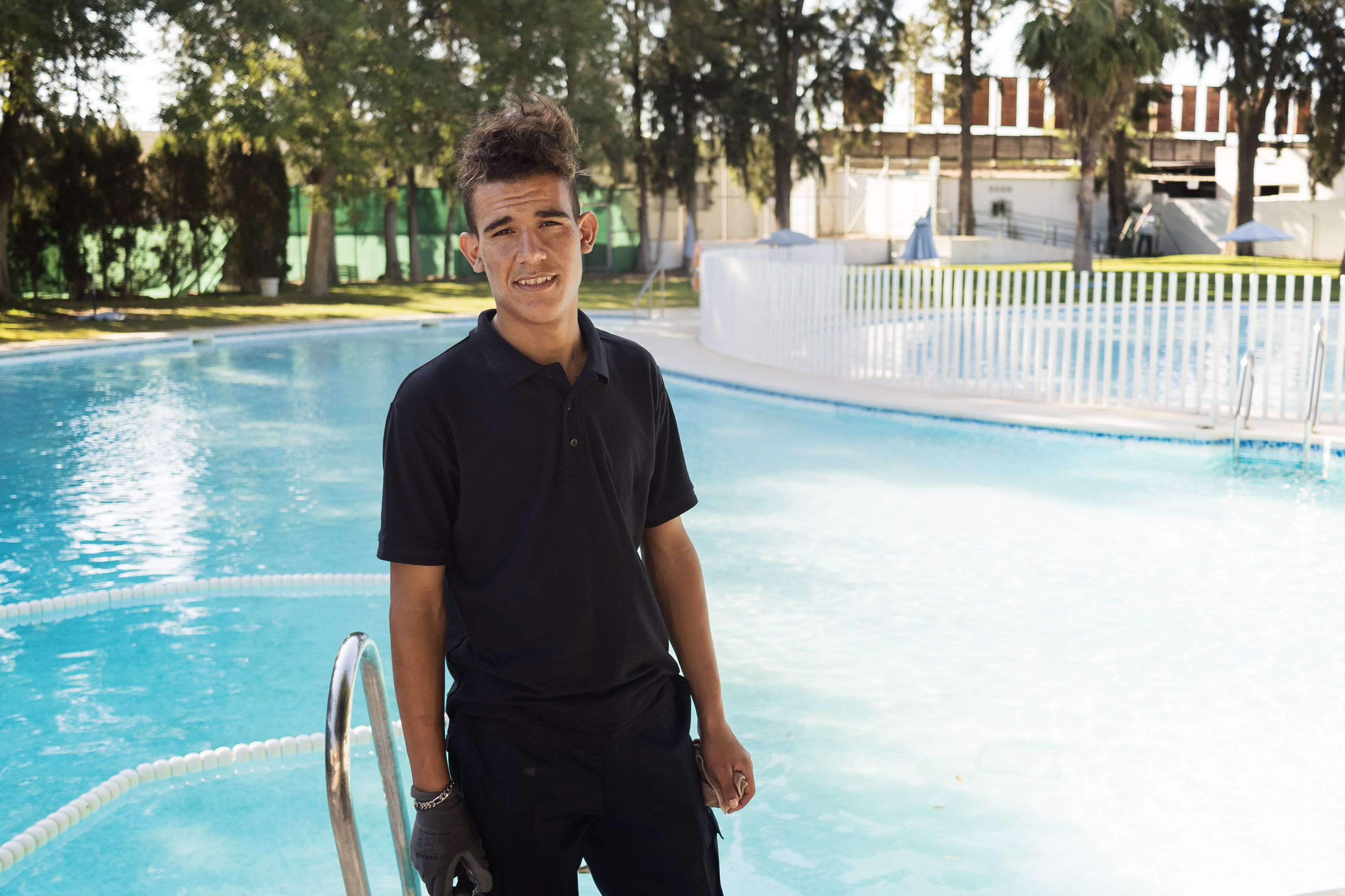 Hamza, en la piscina del Club Nazaret. 
