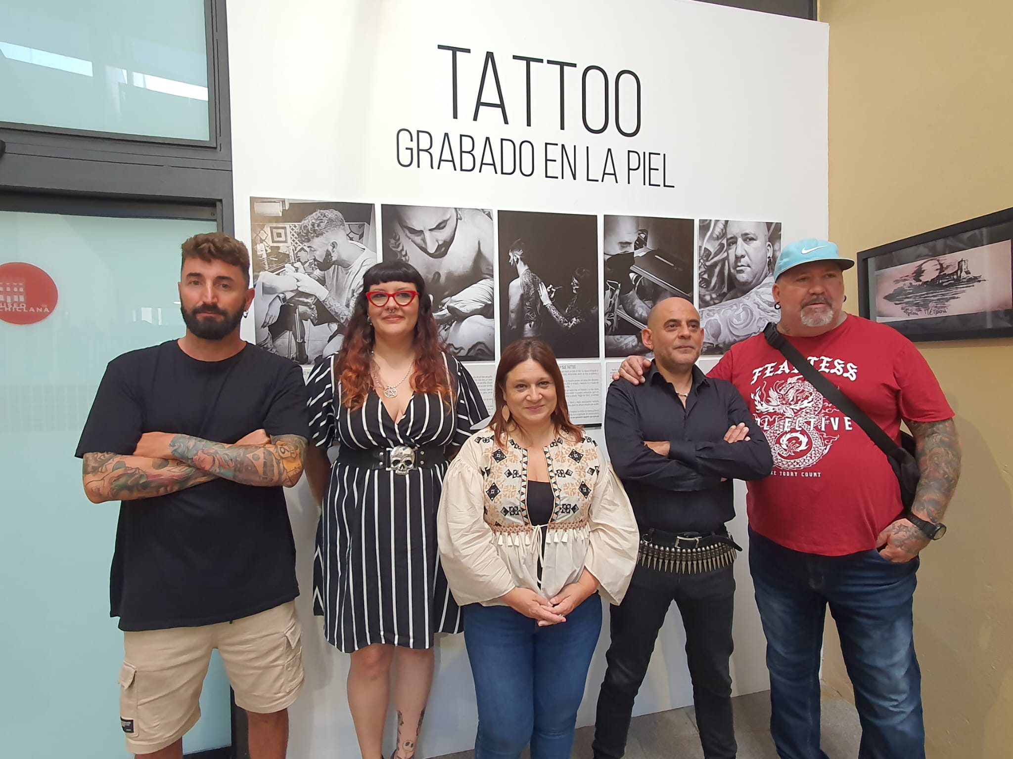 Imagen de la presentación de la exposición de tatuajes en Chiclana.