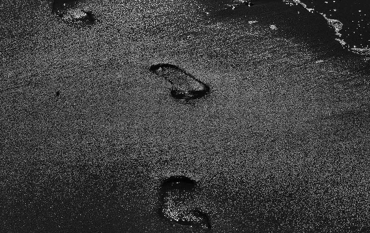 Huellas sobre la arena.   EMILIOCASTRO