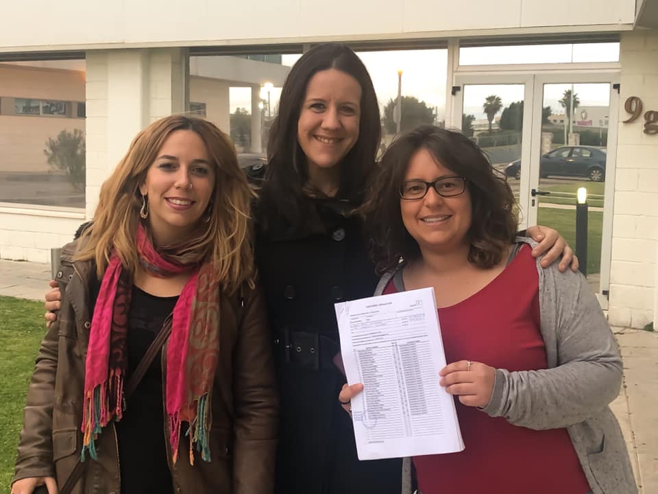 Levantemos El Puerto ha hecho público que han conseguido recoger 2.000 firmas para presentar su candidatura. FOTO: LEVANTEMOS