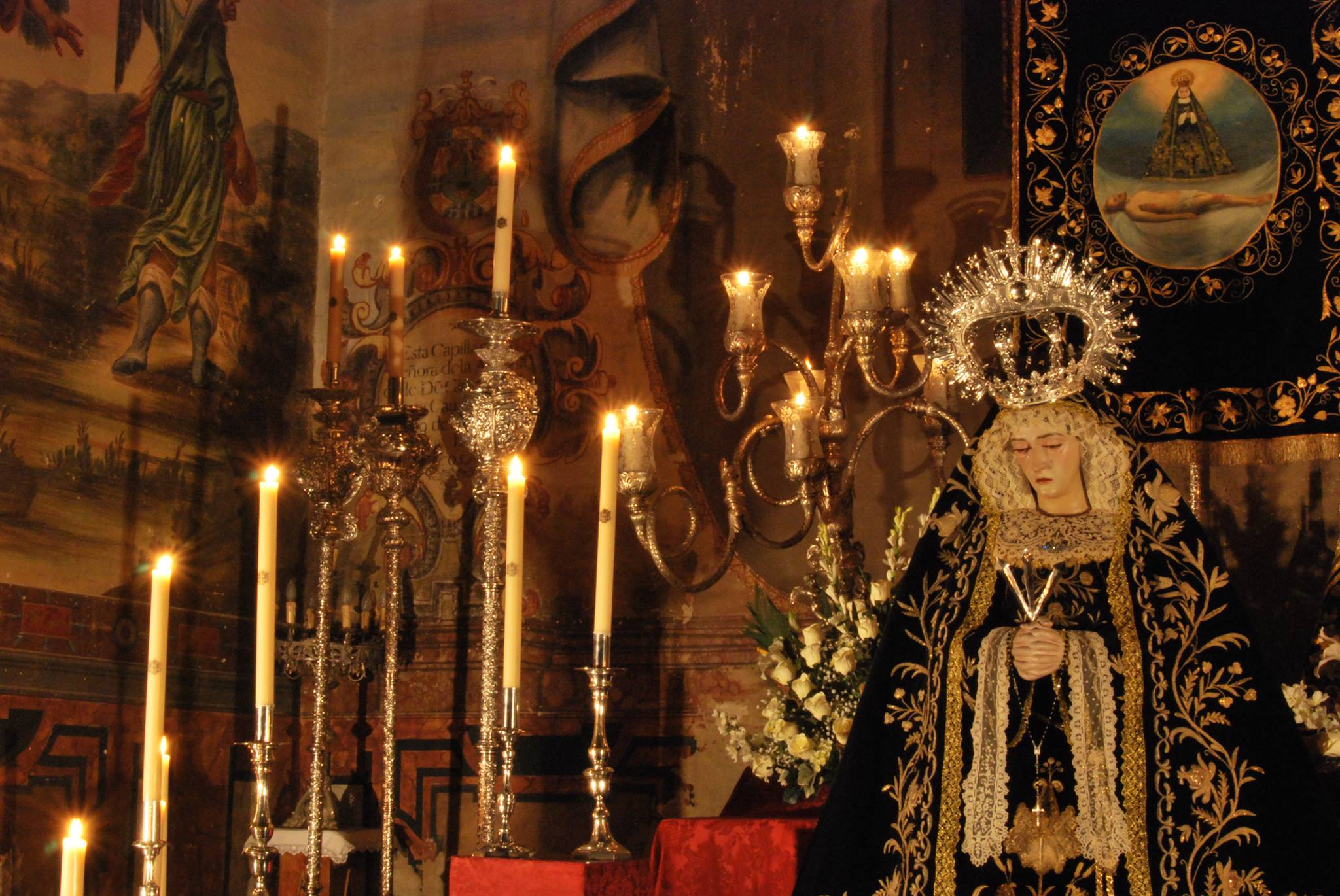 La virgen de la Soledad y el Descendimiento de Granada. FOTO: HERMANDAD DE NUESTRA SEÑORA DE LA SOLEDAD FACEBOOK