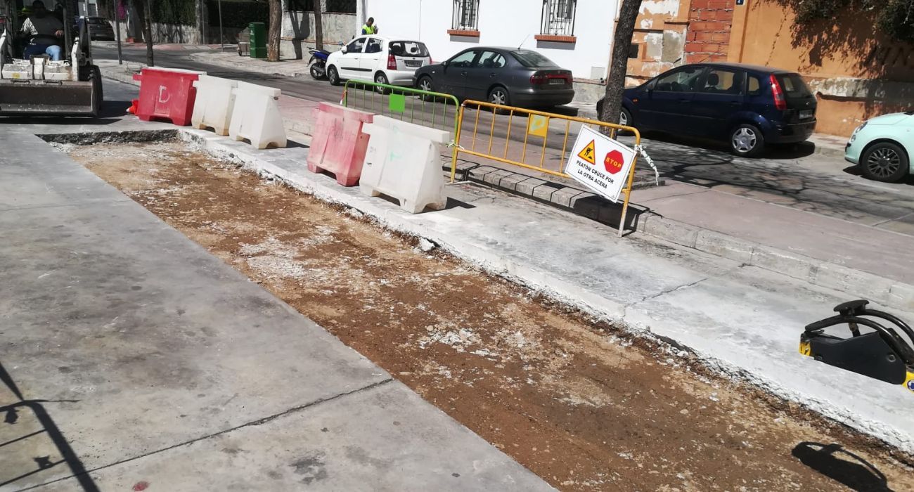Una imagen de la calle Juan Robles de Málaga donde ha sido hallado el cadáver de una mujer en una alcantarilla.
