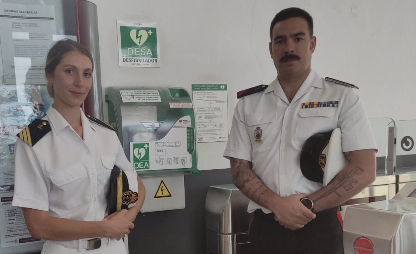 Dos 'ángeles de la guarda' en la estación de tren de El Puerto: salvan la vida a un hombre.