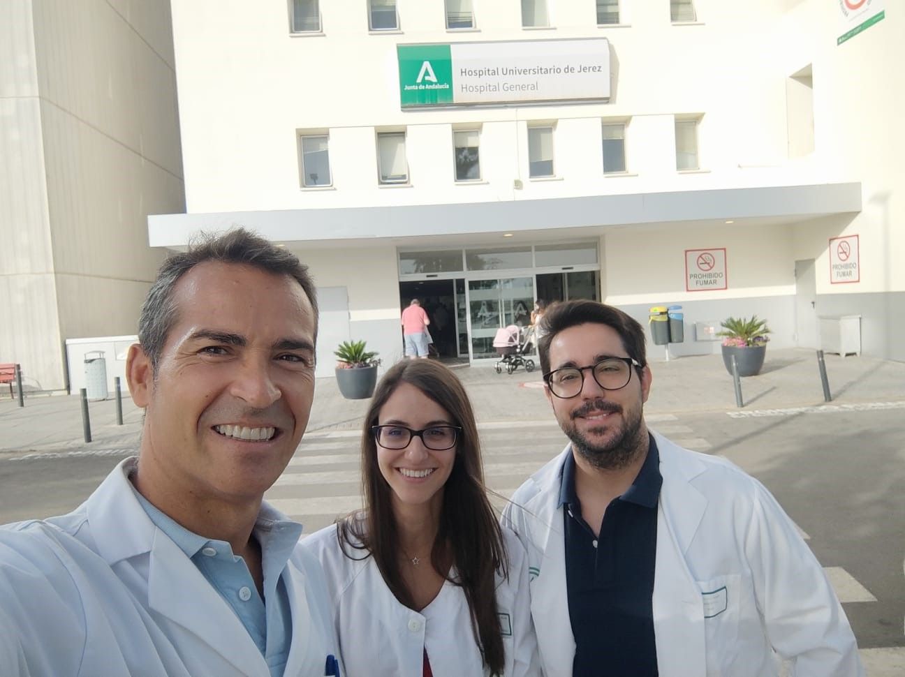 Profesionales del hospital universitario de Jerez que han participado en la investigación publicada en una revista internacional.
