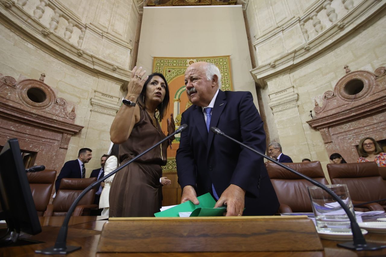 Jesús Aguirre cuando Bosquet le cedió el testigo en el Parlamento.