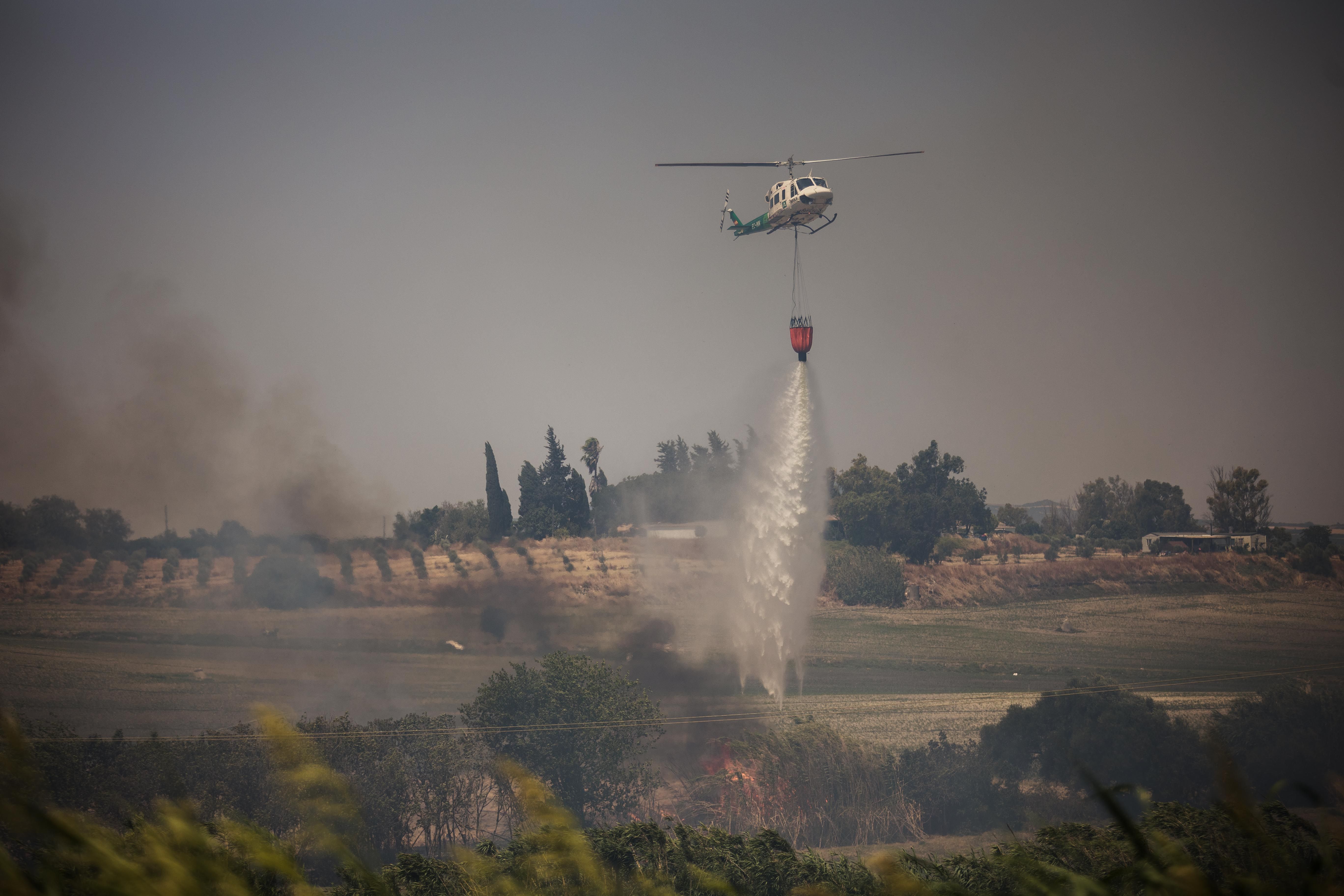 Más agua sobre las llamas. 