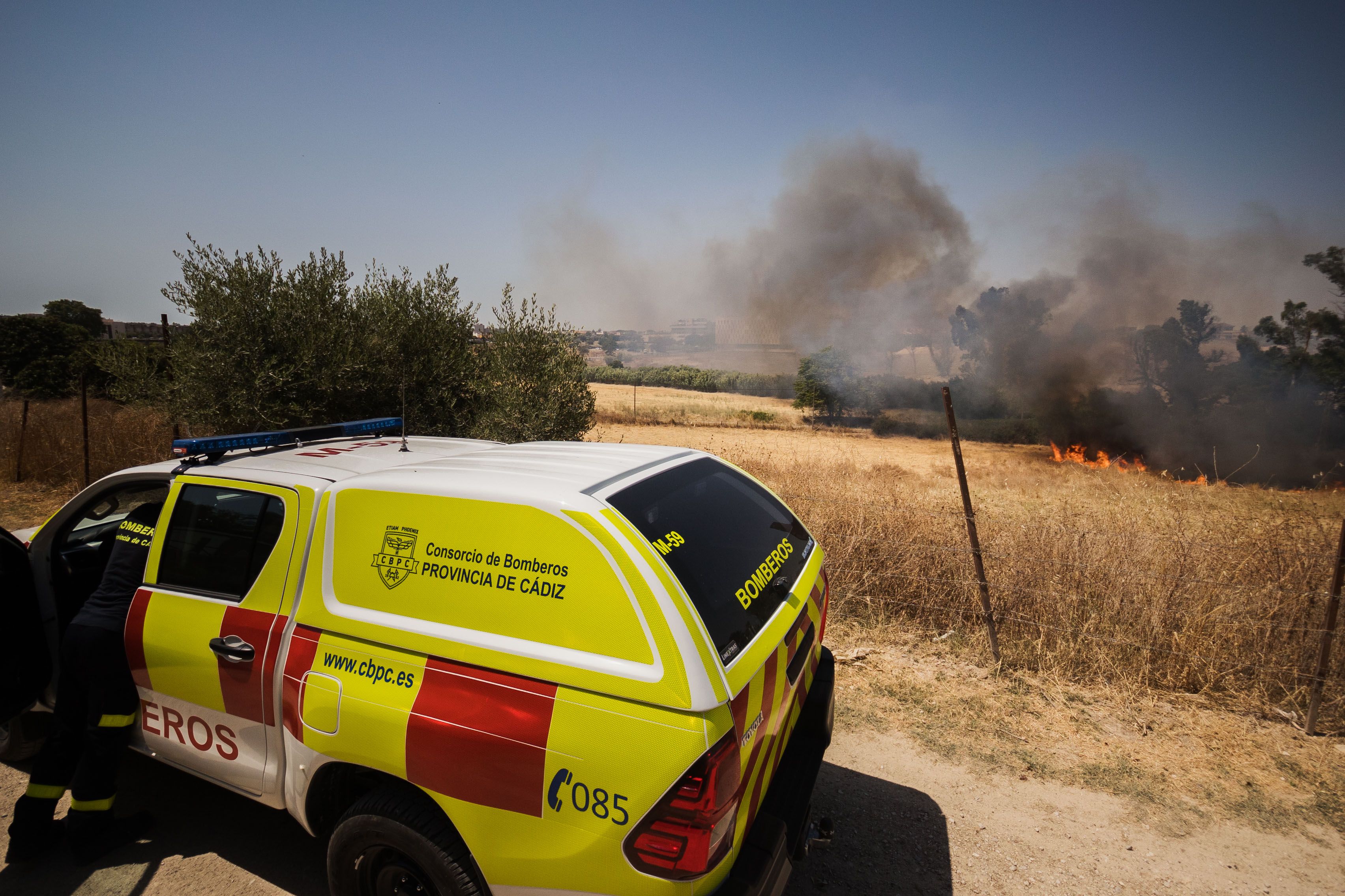 El fuego se ha vuelto a propagar con rapidez. 