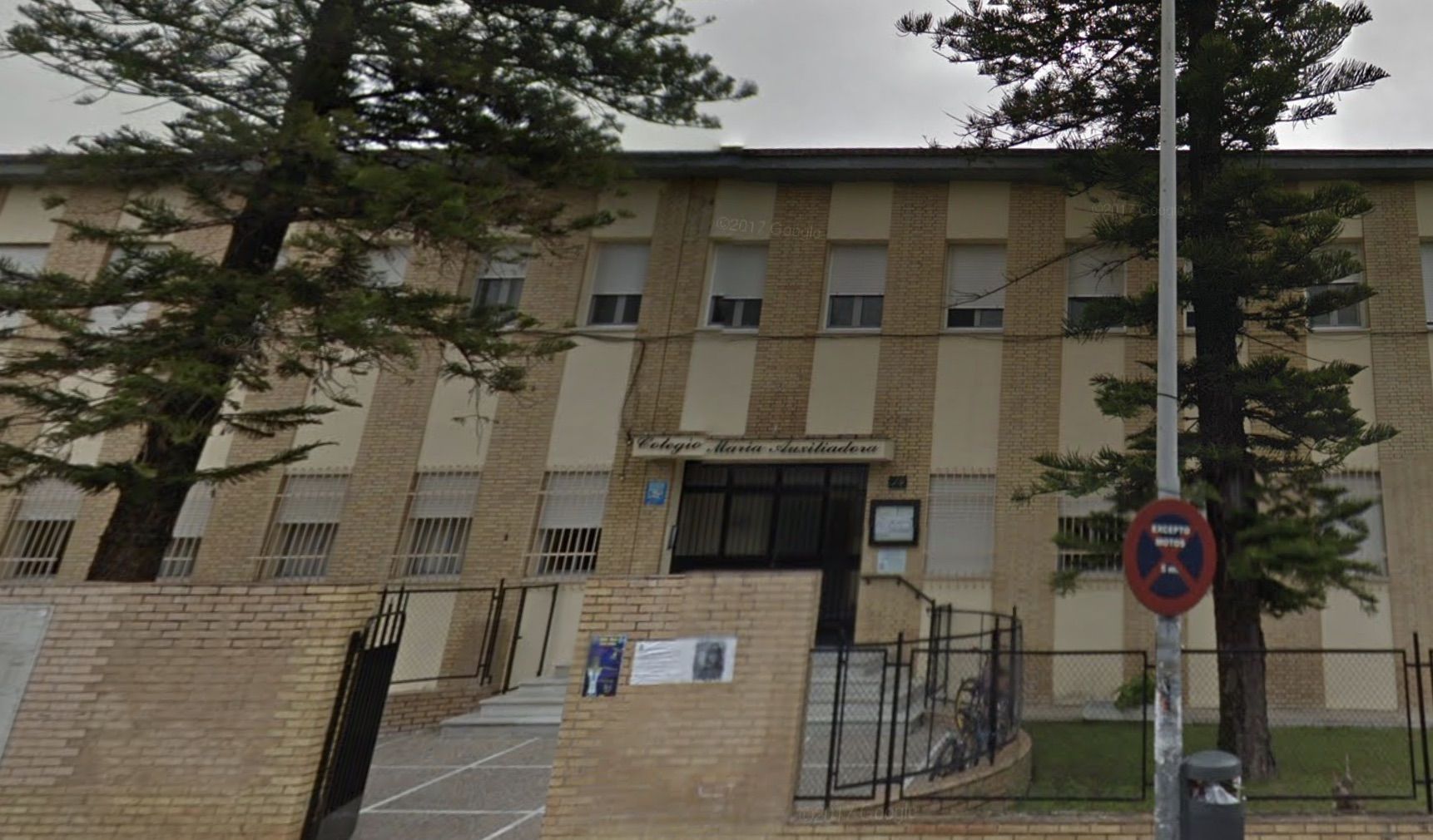 Fachada del centro concertado jerezano. GOOGLE MAPS