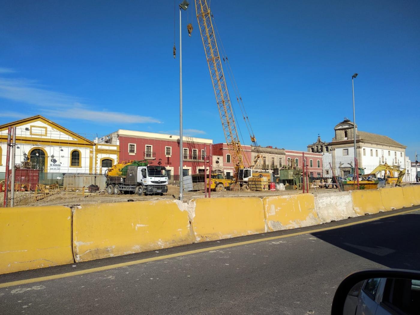Obras en el parking de Pozos Dulces. FOTO: ANDALUCÍA INFORMACIÓN. 