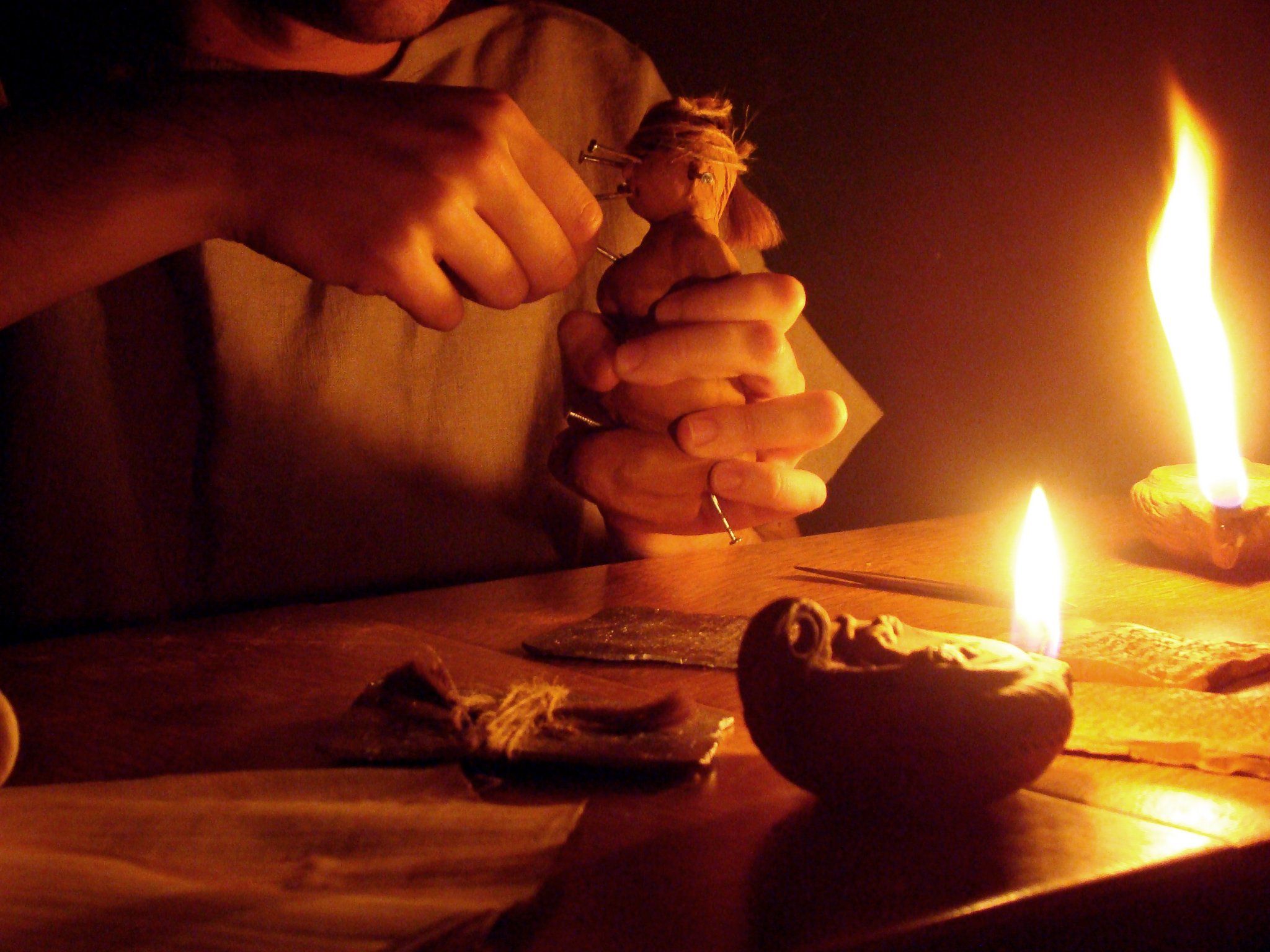 Un taller de arqueología experimental en Baelo Claudia en una imagen de archivo.