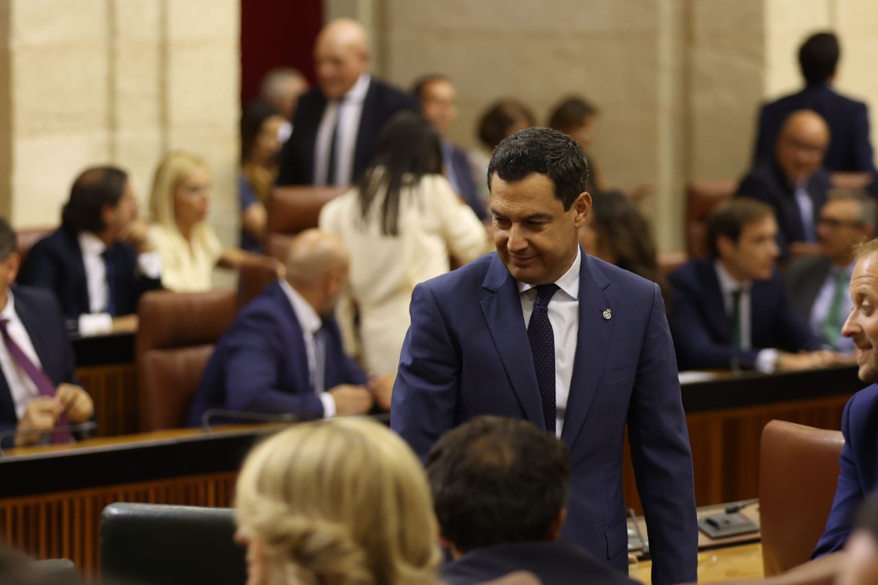 Moreno durante la constitución del Parlamento.