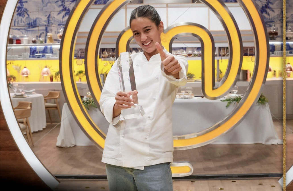 María Lo, una gaditana en paro gana 'MasterChef 10' tras una reñida final.