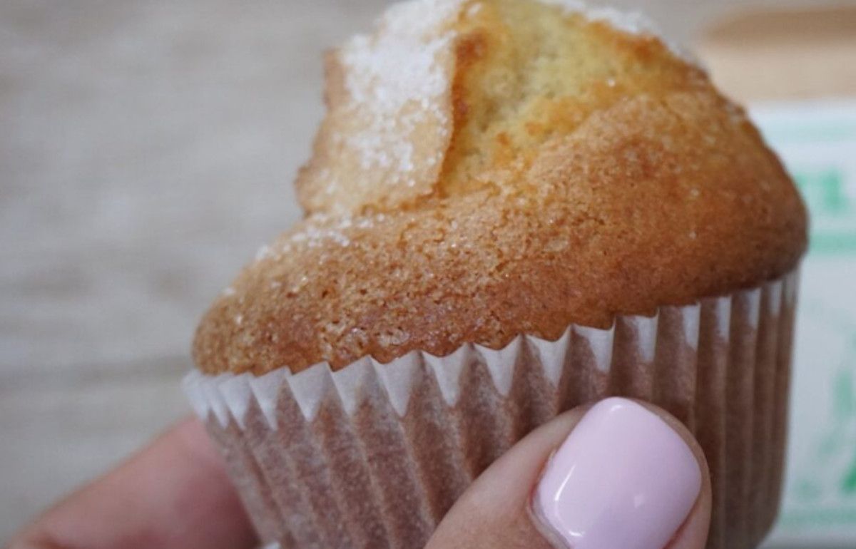Una mujer se atraganta con el envoltorio de una magdalena en Alicante.
