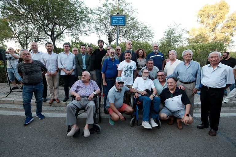 Homenaje a los trabajadores y trabajadoras de los Astilleros de Sevilla.