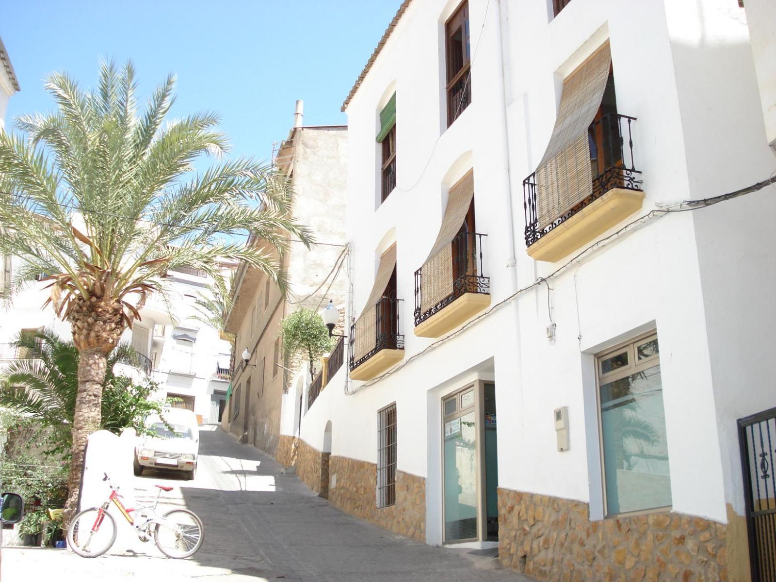 Una calle de Albuñol, en Granada.