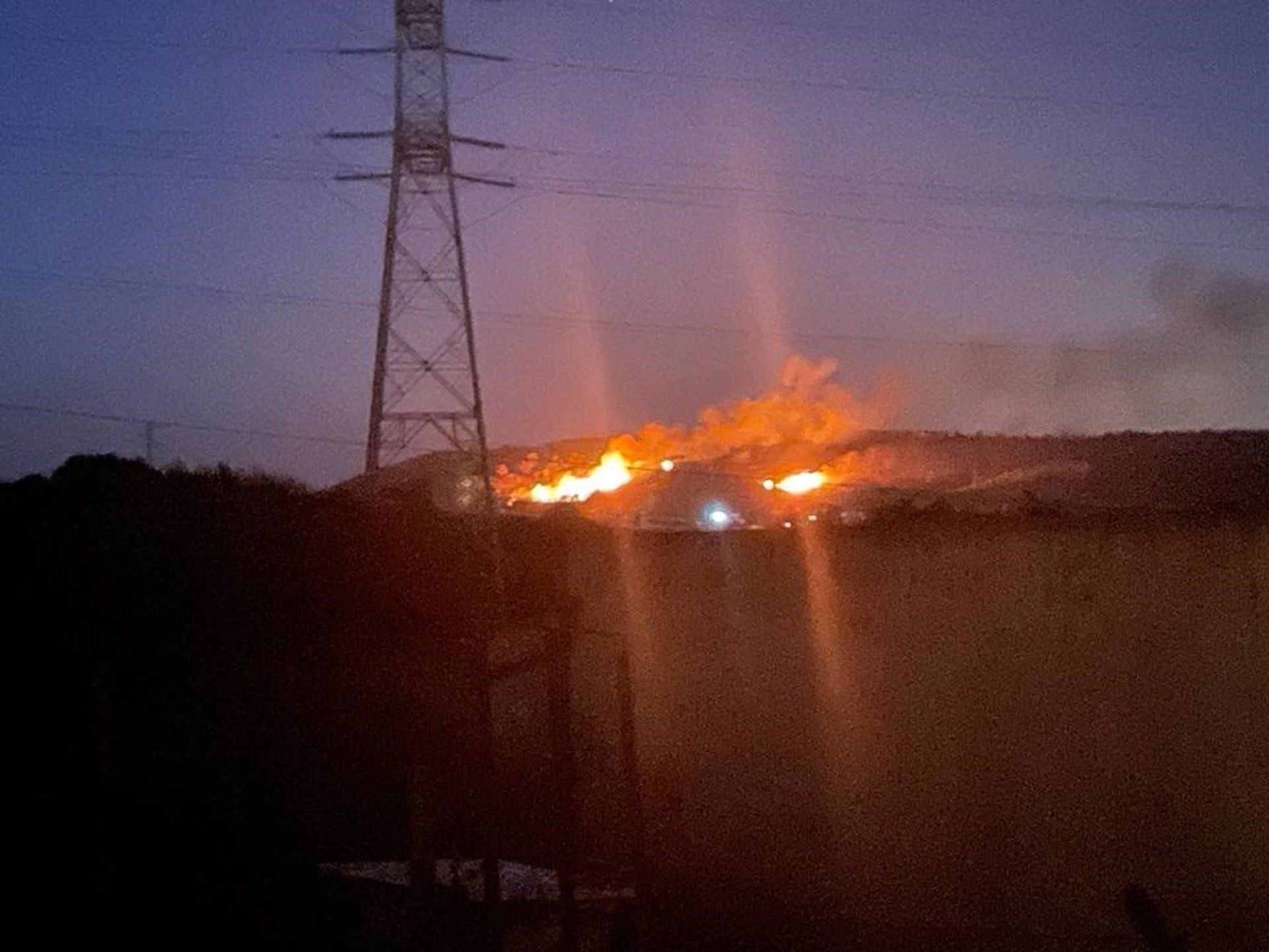 Incendio forestal declarado en la Sierra del Arca en San Roque 