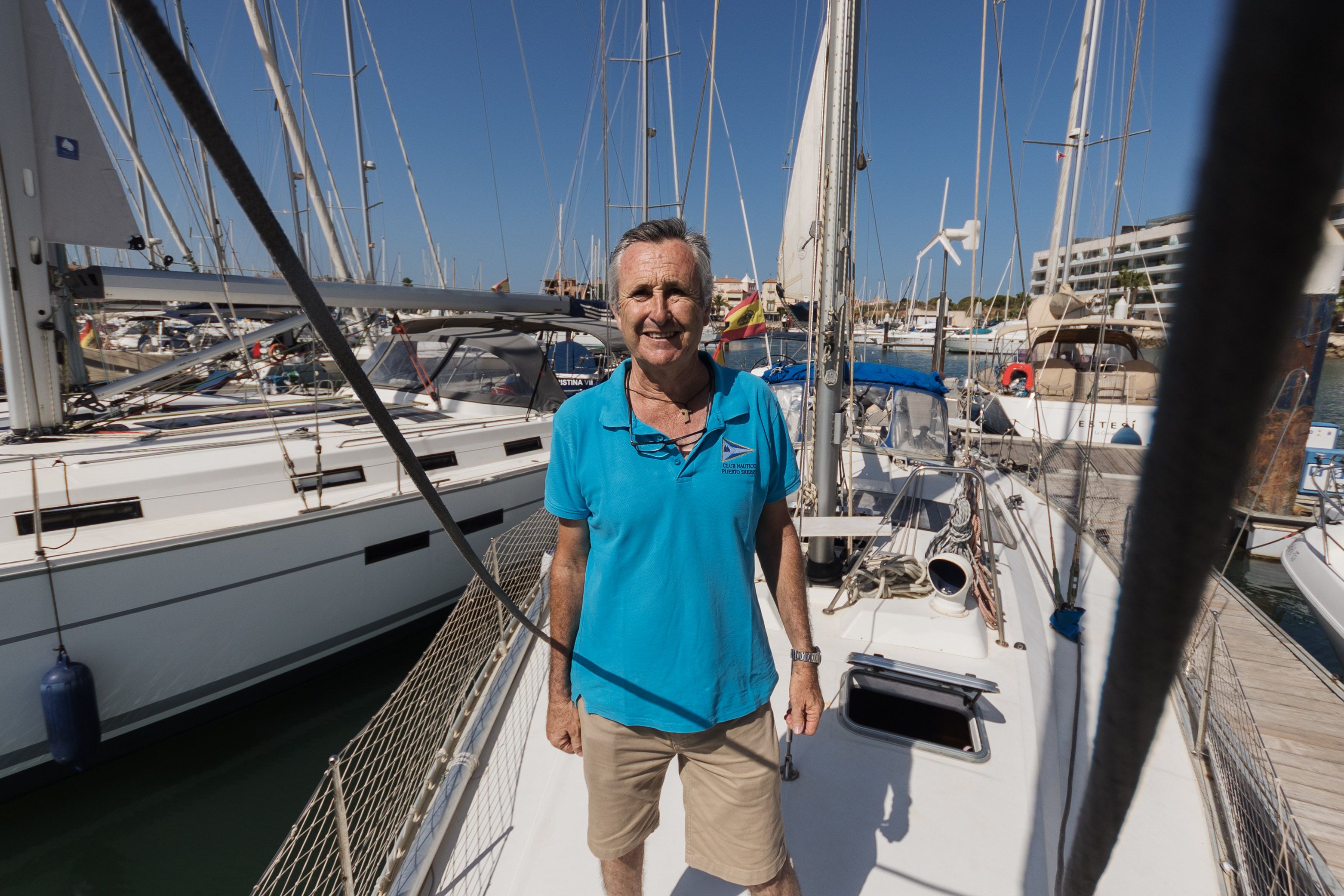 Javier estuvo tres años y nueve meses viajando en este barco de vela.