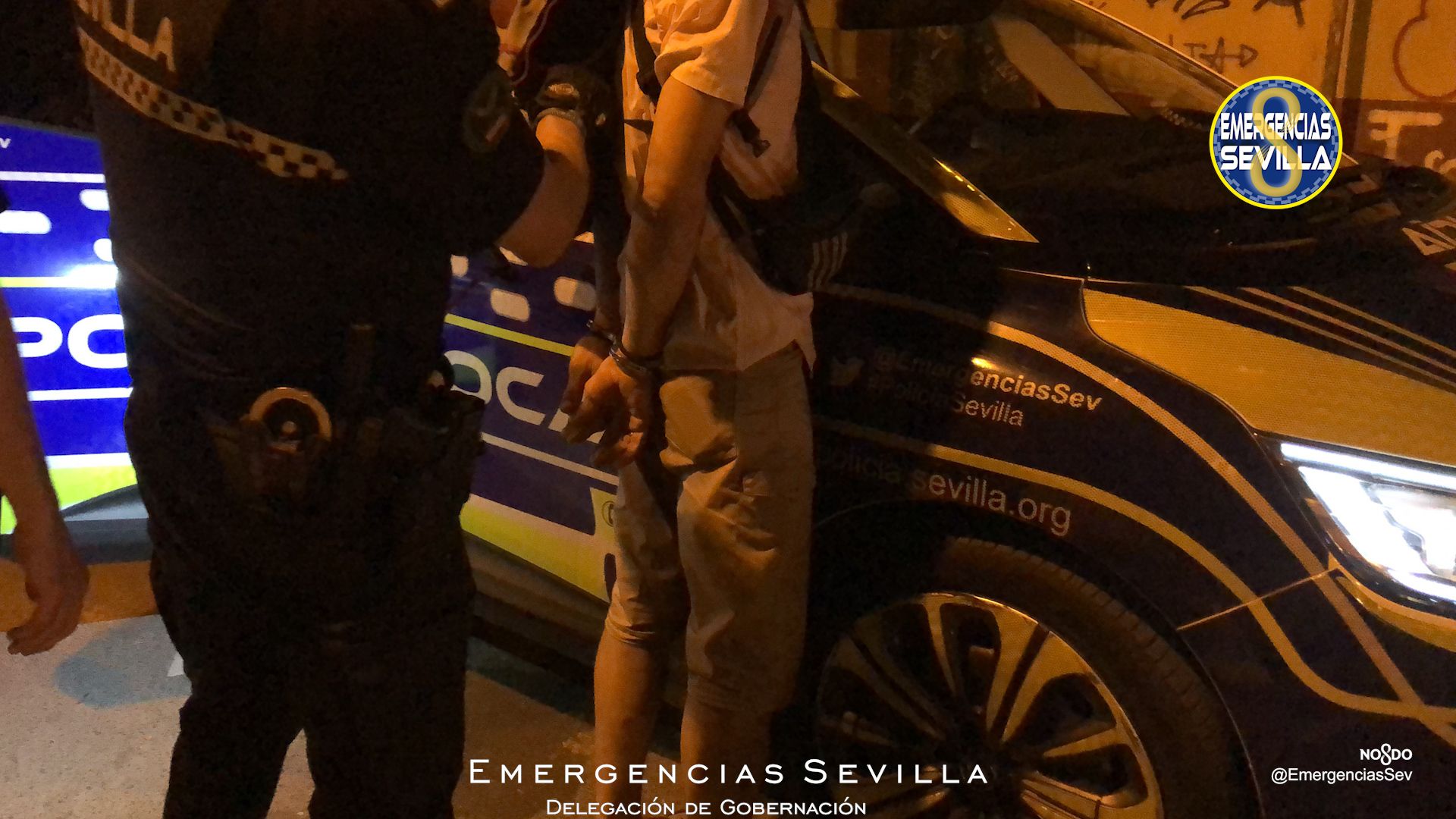 Momento de la detención en Sevilla.