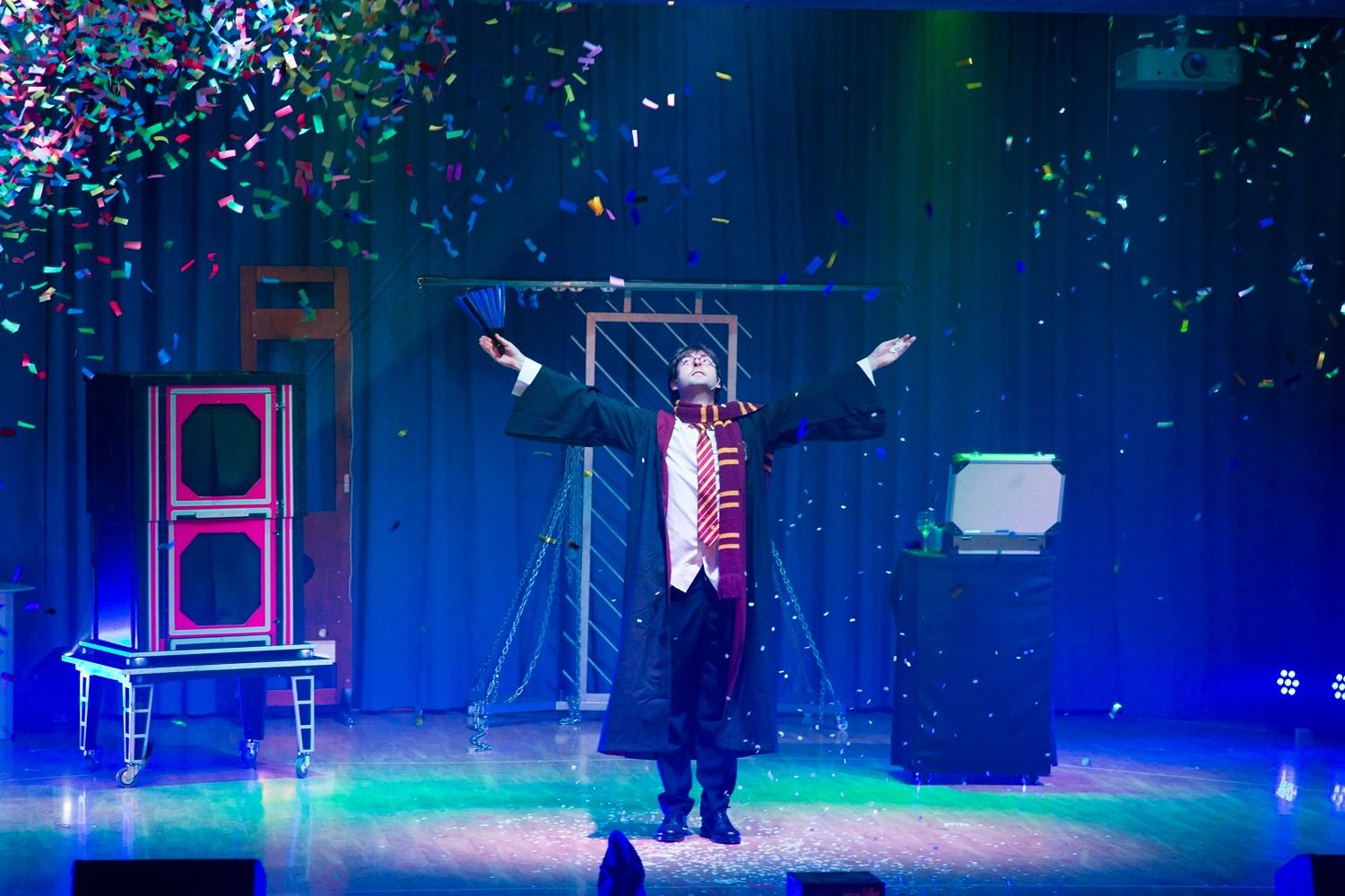 Harry Potter The magic show tiene una cita en el Baluarte de la Candelaria de Cádiz. KUVERPRODUCCIONES