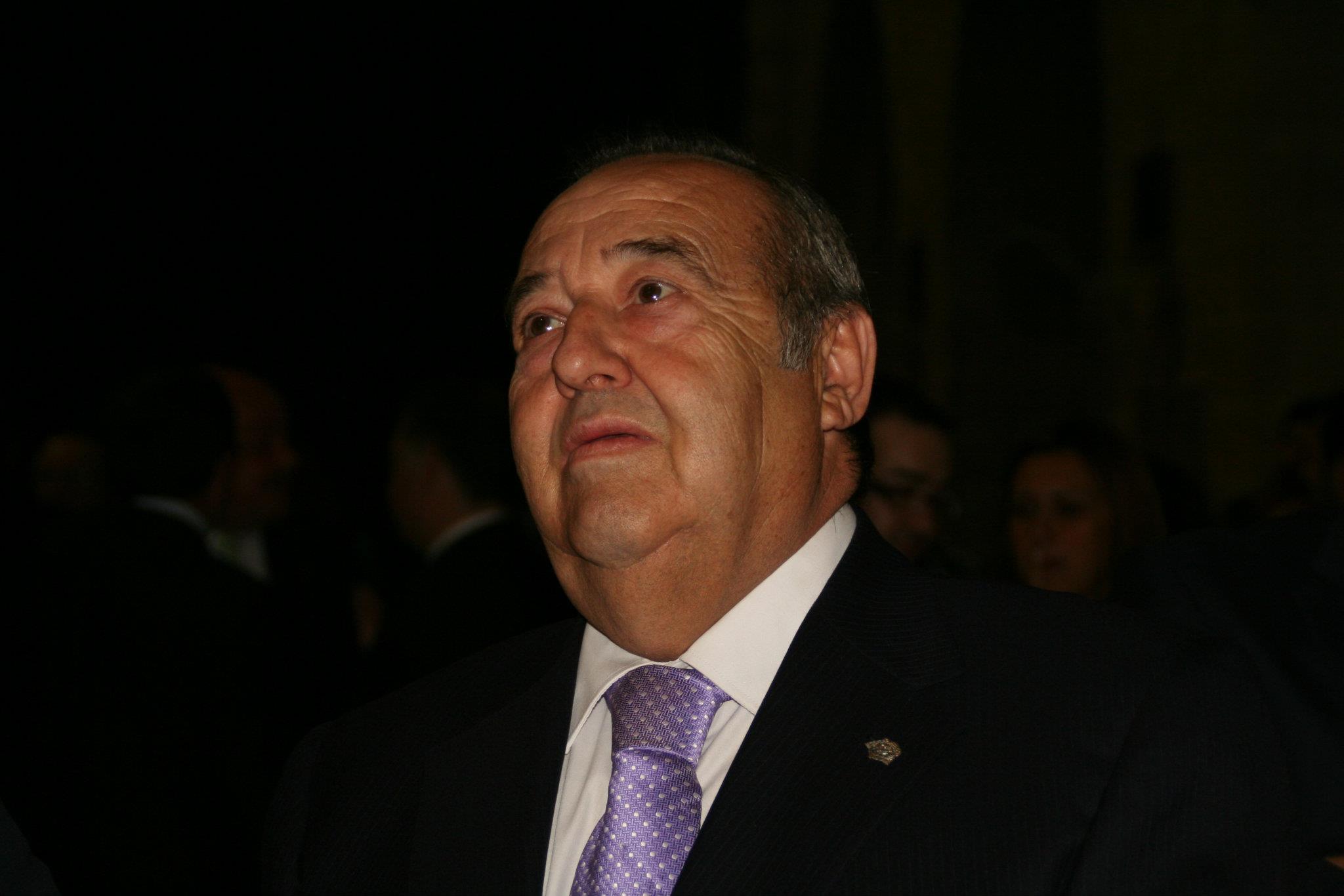 La vieja escuela pierda al capataz Sacrificio Martínez García