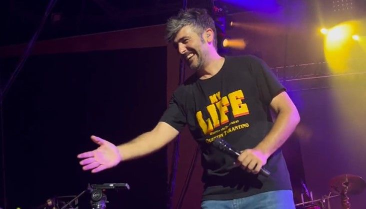 David Muñoz, de Estopa, en su concierto en Huelva.   TWITTER.